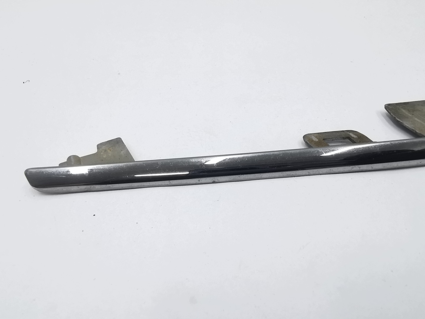 moulding CHROM grill left RENAULT CAPTUR LIFT 623834761R