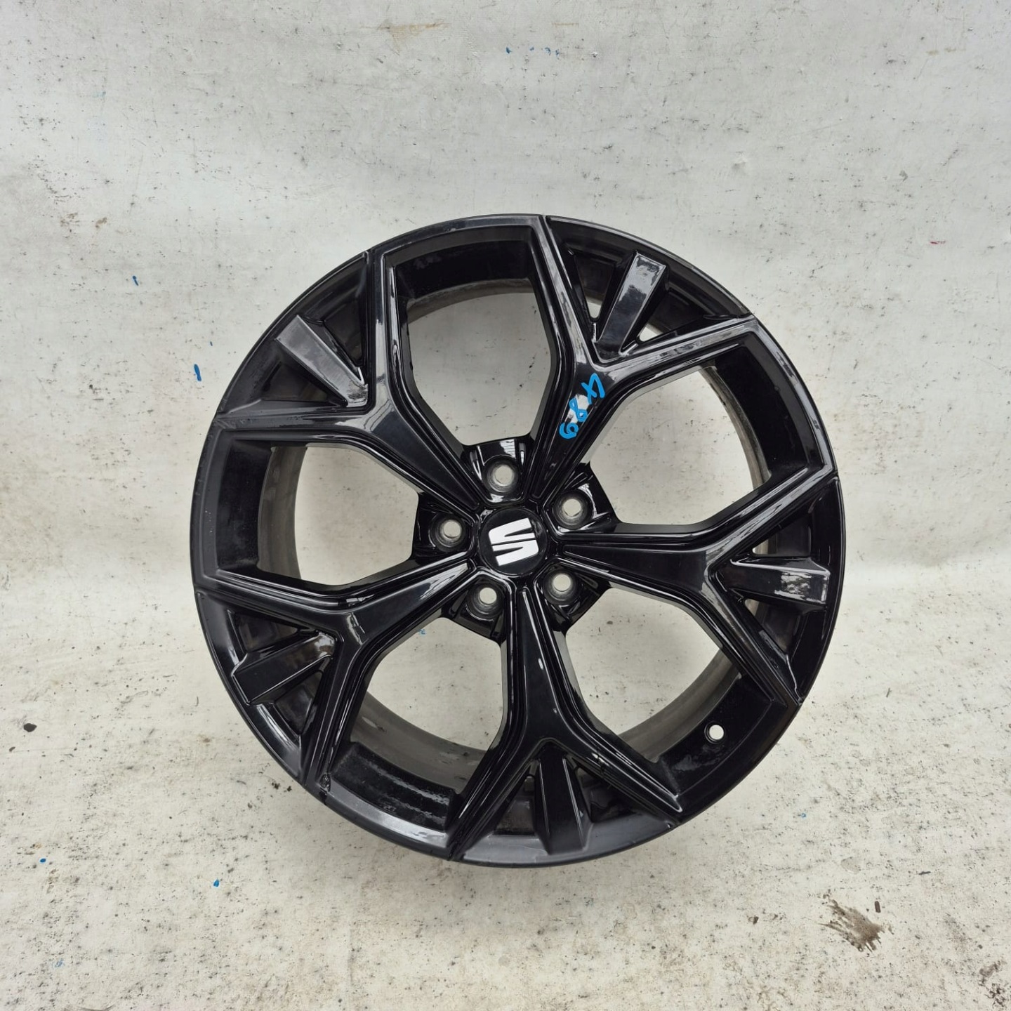 SEAT ATECA 575 disk hliníkový 19" 575601025AQ