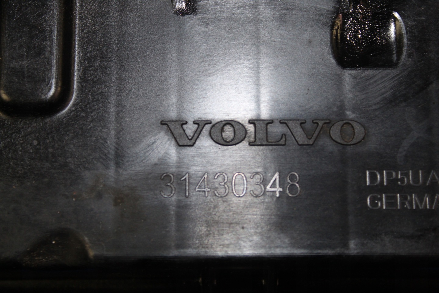 VOLVO V60 S60 XC60 V40 2.0D4 T5 T9 Abdeckung der Ventile