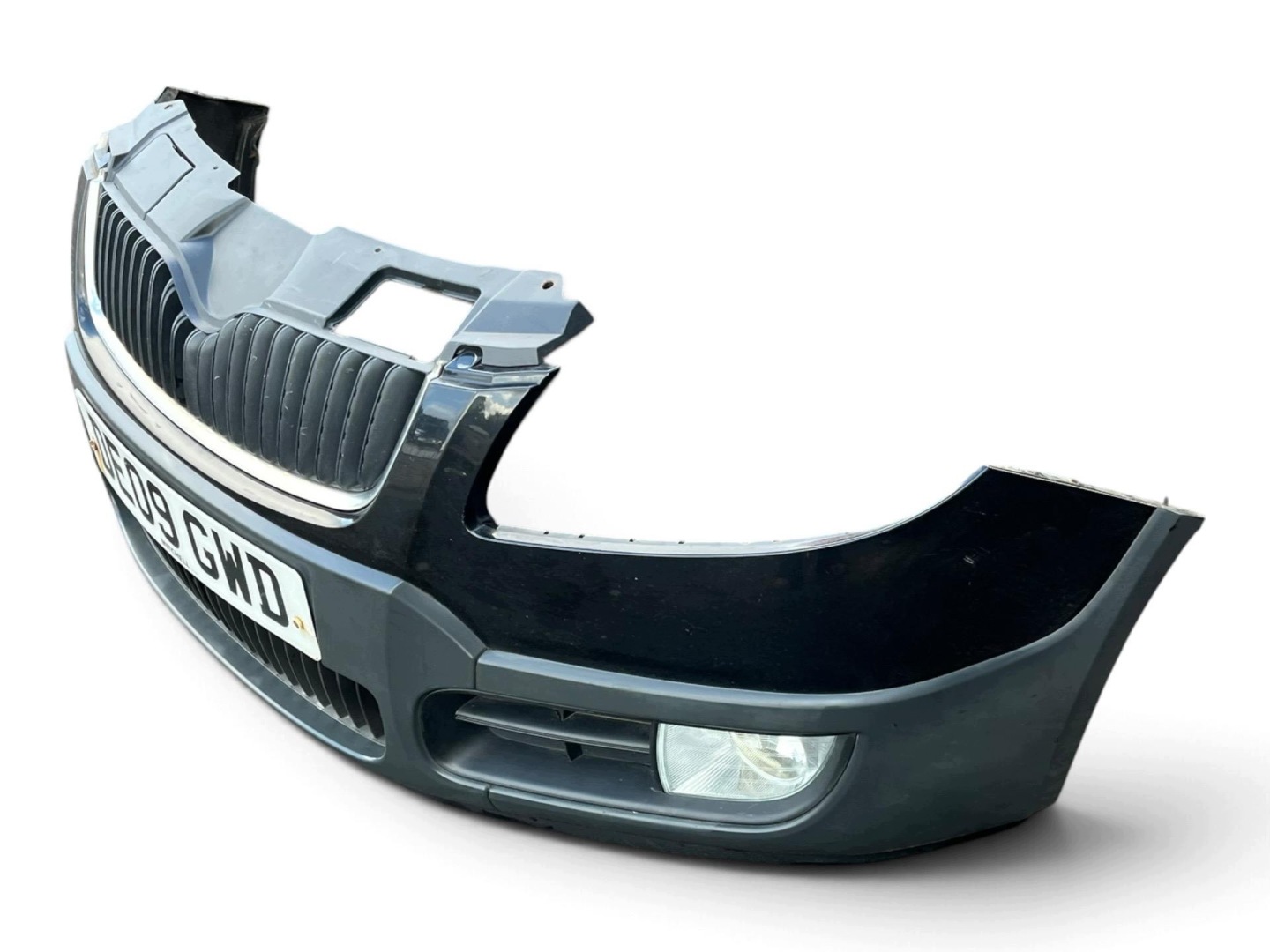 bumper front Skoda Roomster 2008 5J0807221