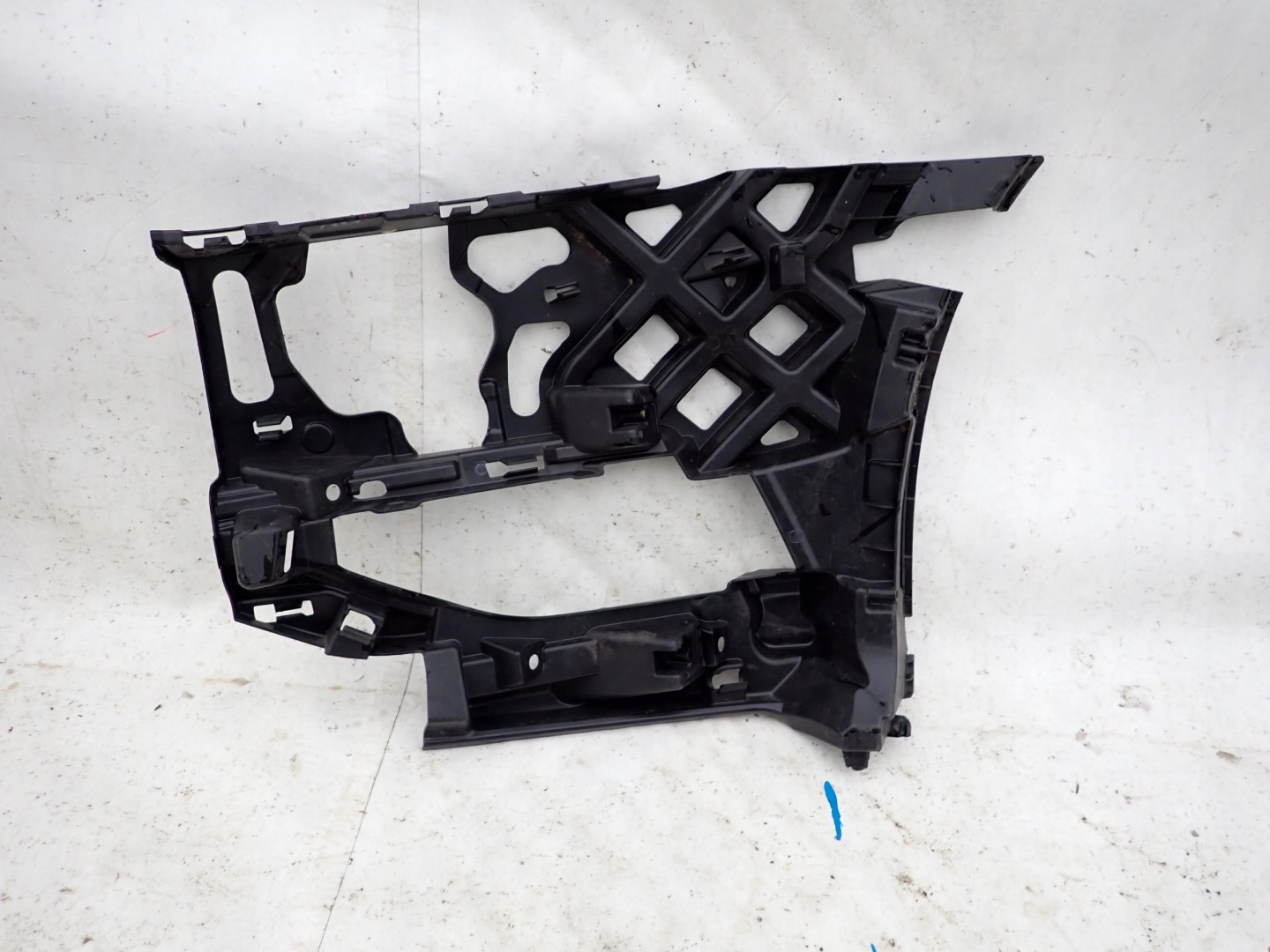 VW GOLF 7 VII 5G LIFT 16- bumper bracket right