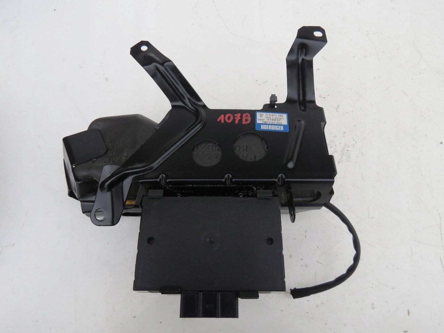Mécanisme Pompe du capot PORSCHE CAYENNE et 7L5 4.8 V8 7L5871789