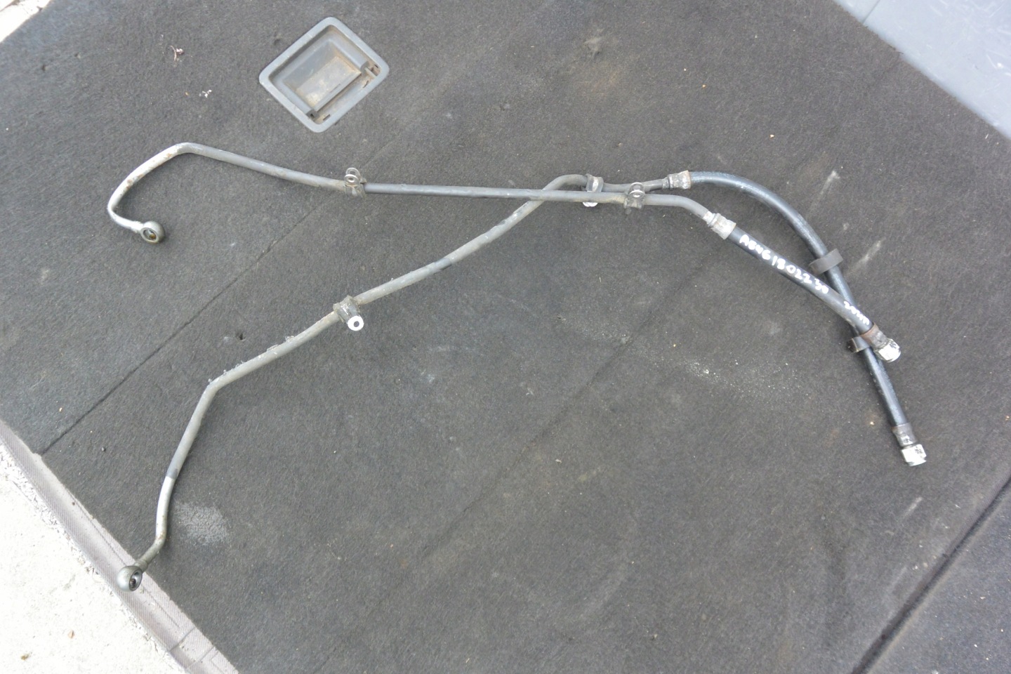 ÖLLEITUNG GETRIEBE 2.2 CDI OM646 MERCEDES W204