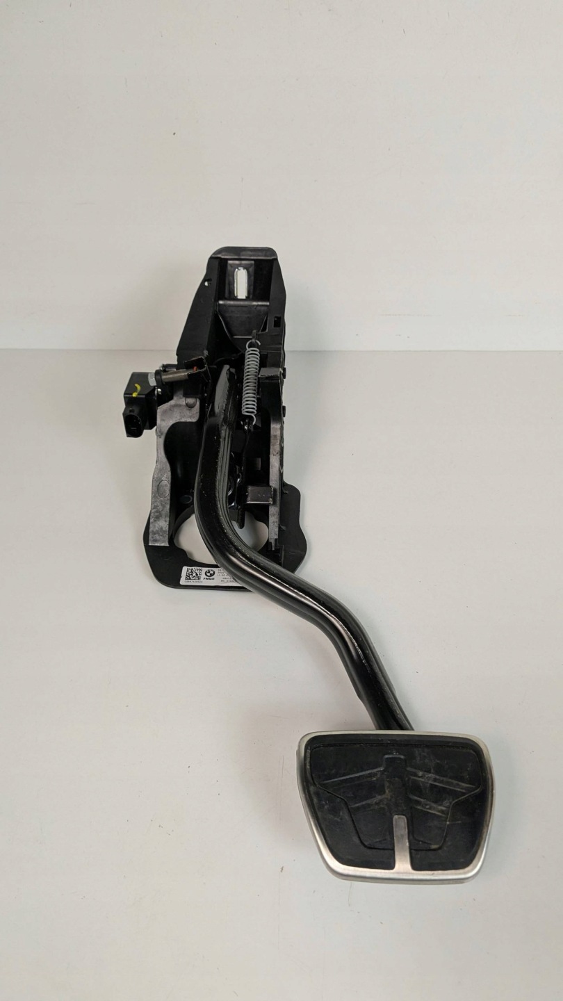 BMW X4 G02 6874285 Pedal Bremse