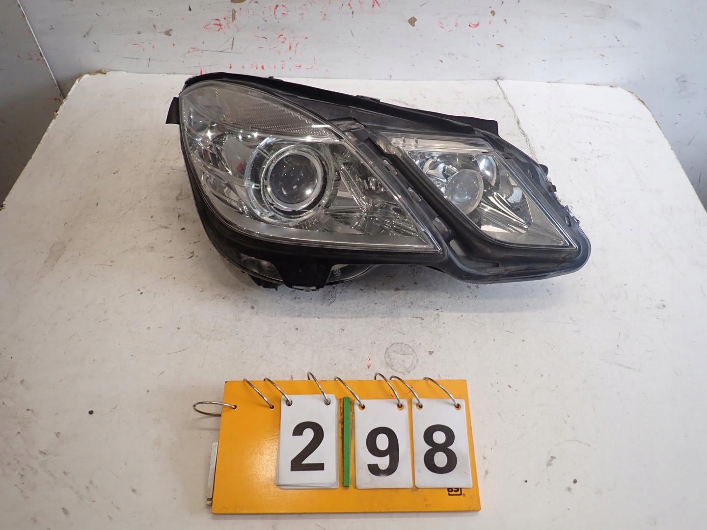 light front right MERCEDES E-KLASA W212 BI-XENON 2009-2012 A2128204161