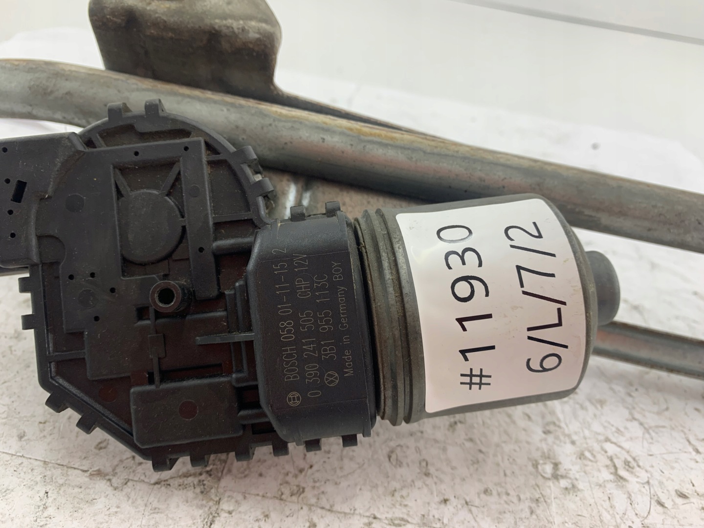 VW PASSAT B5 Wischergestänge vorne 3B1955113C
