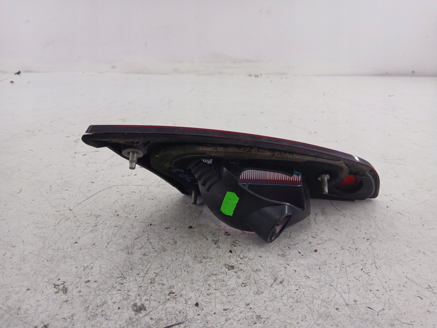 MITSUBISHI COLT VI light right rear part trunk door CIEMNA