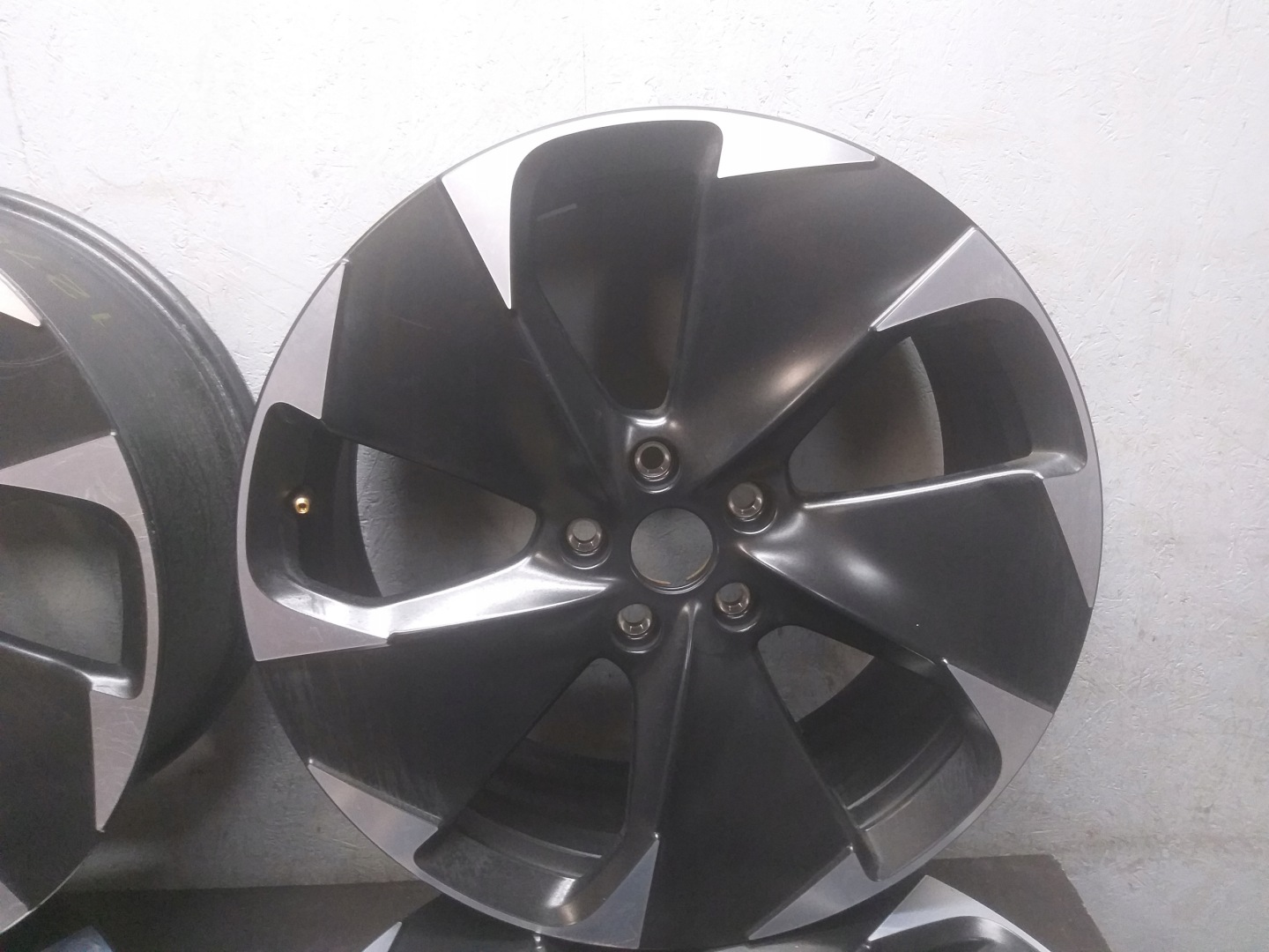 disc discs aluminium CUPRA BORN 7,5J 19" ET50 5X112 10E601025J