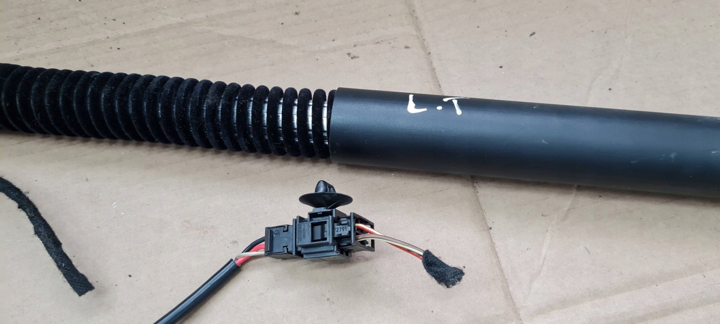 A7 4G S7 damper telescope bonnet electrical left rear part 4G8827851F