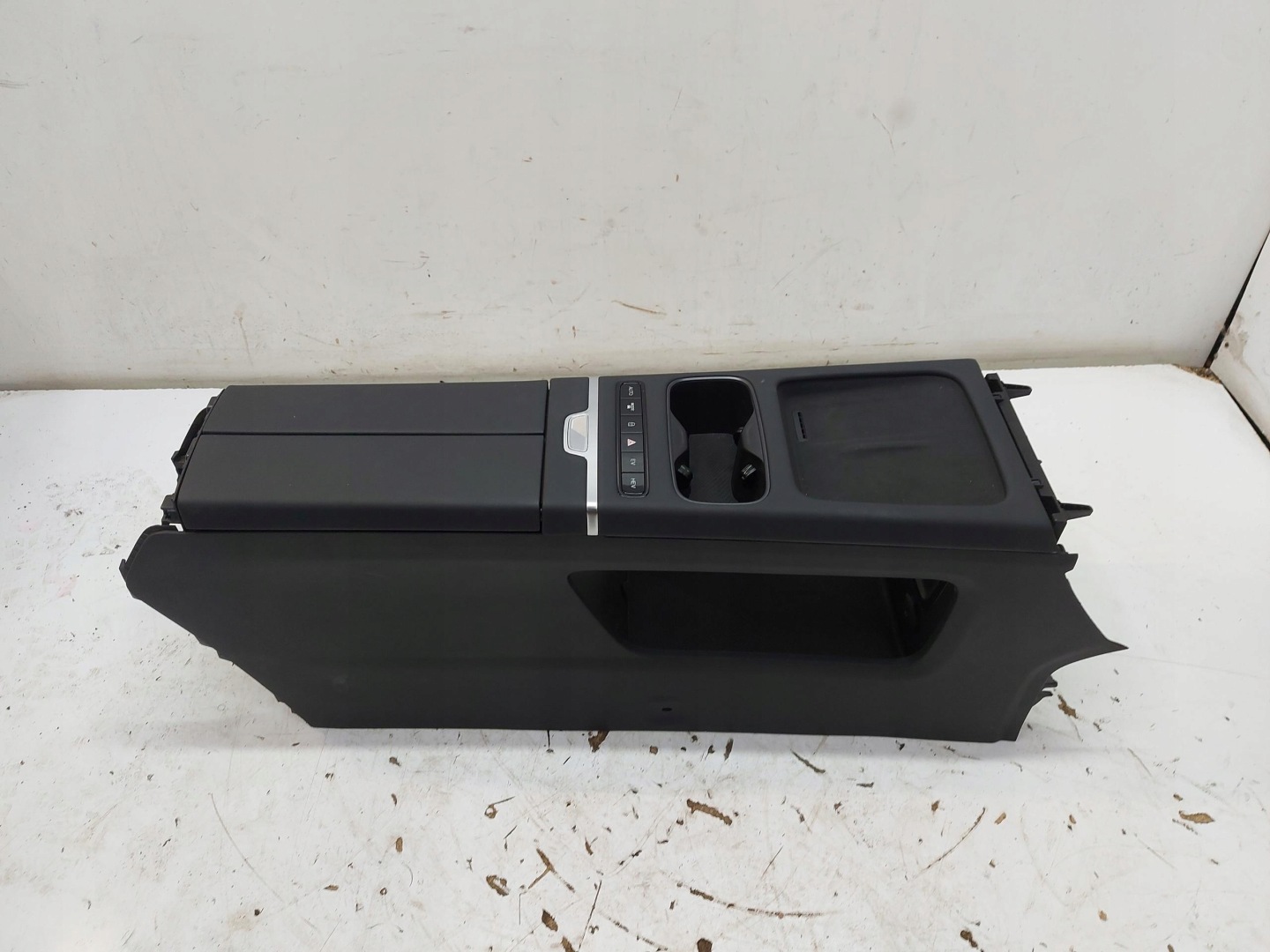 Jaecoo 7 PHEV 2025r boot upholstery right rear part rear