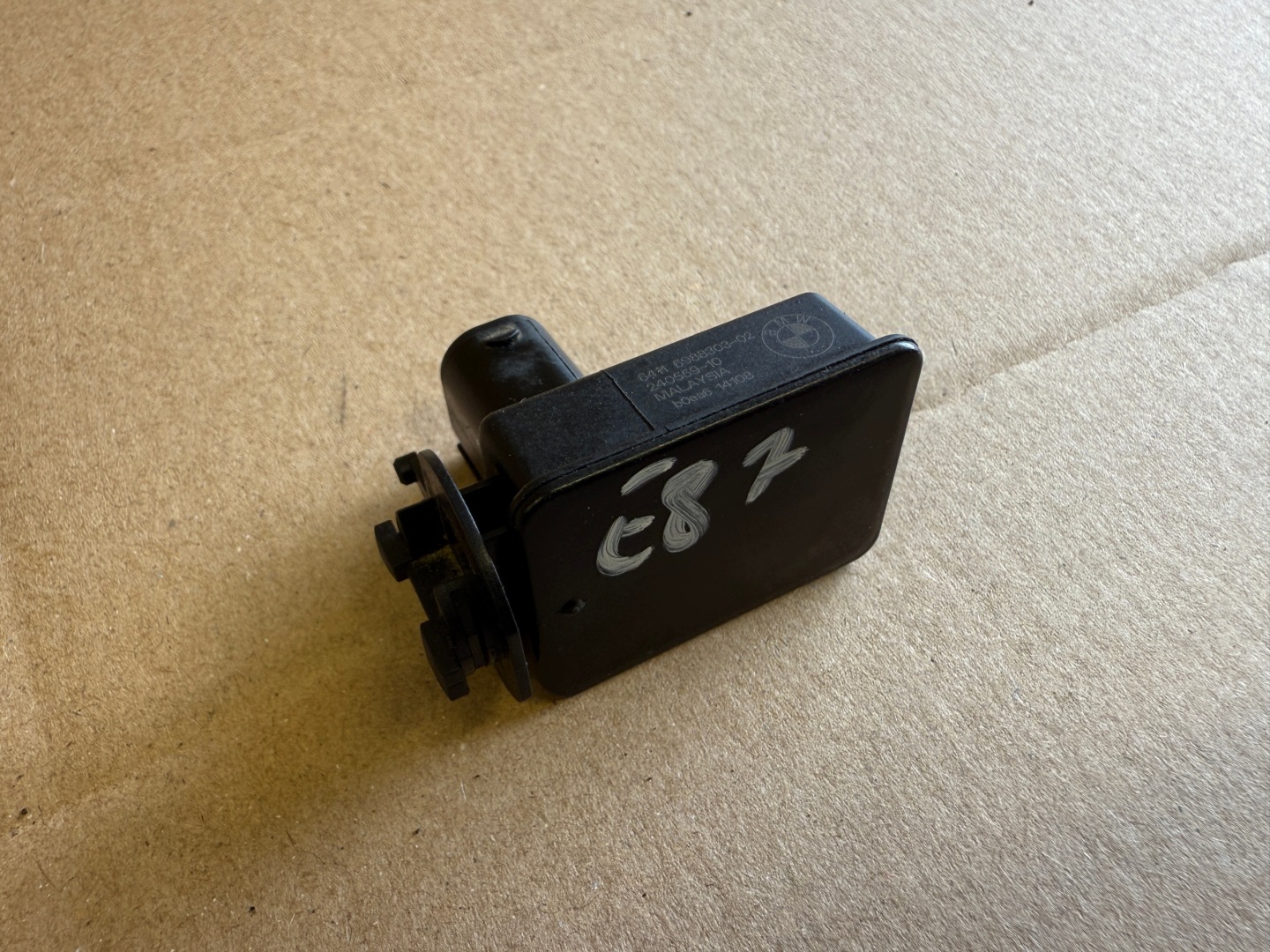 BMW 1 E81 E87 N47 2.0D Sensor JAKOSCI luft 6988303