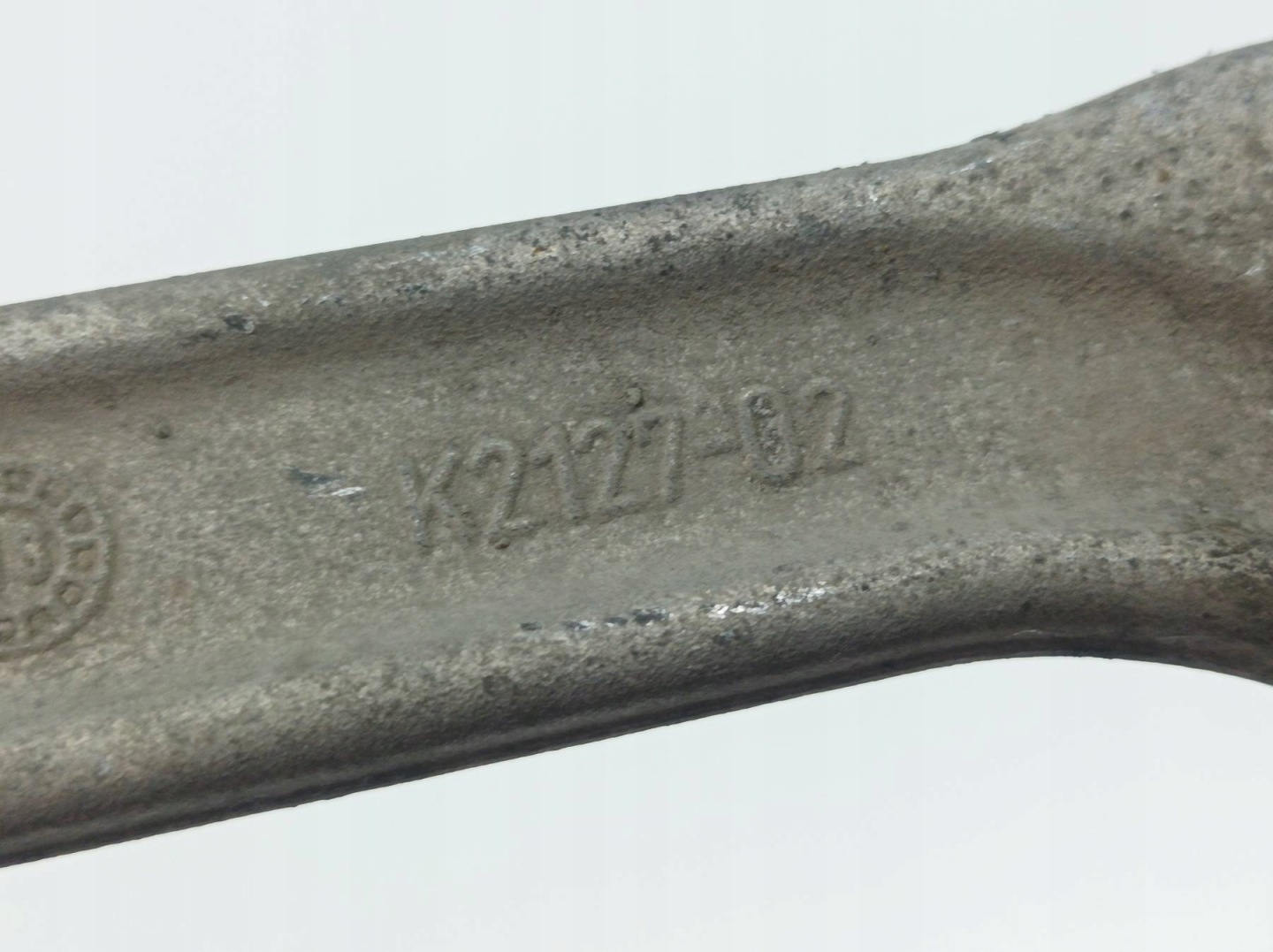 arm left upper front K212702 Volvo V60 II (2018- )
