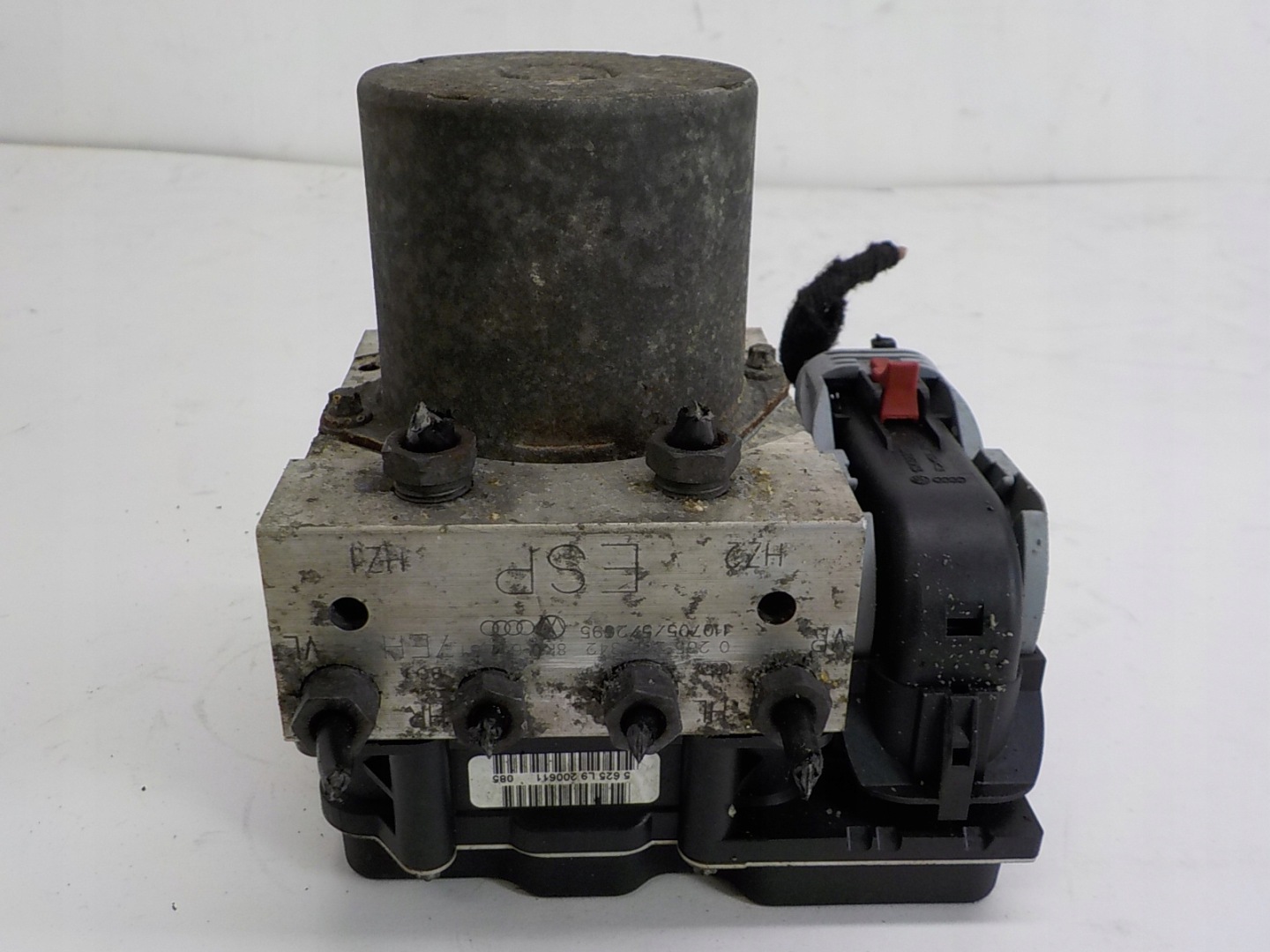 AUDI A4 B8 Pompa ABS 8K0907379BH 0265236342 8K0614517EH
