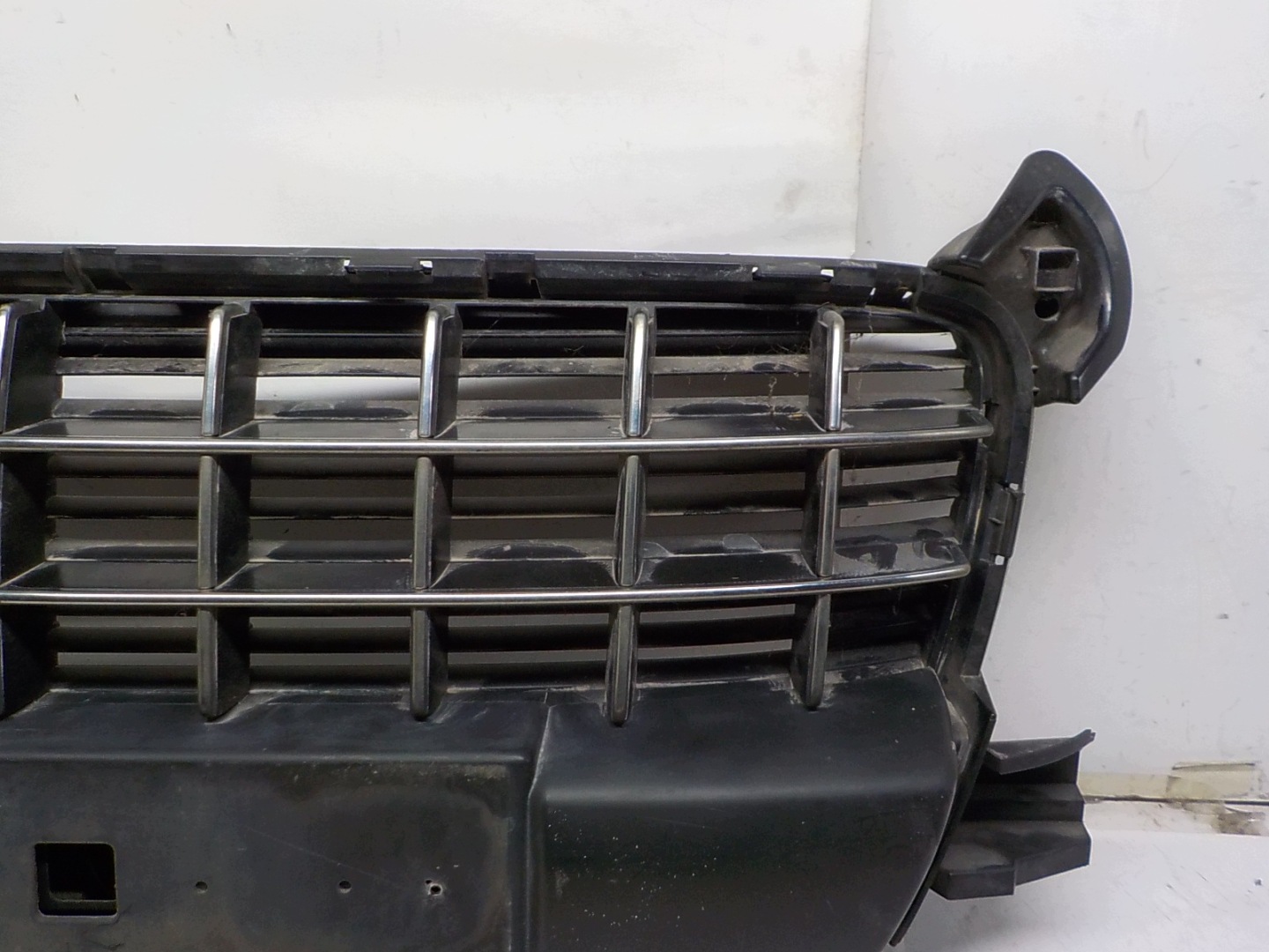 PEUGEOT 3008 and grill grille radiator