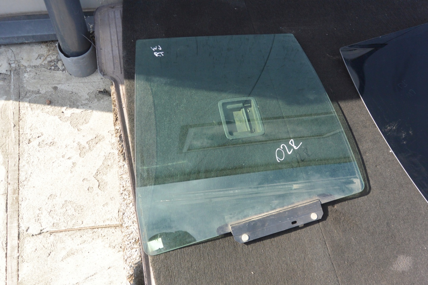 window door rear part left right JEEP GRAND CHEROKEE WJ