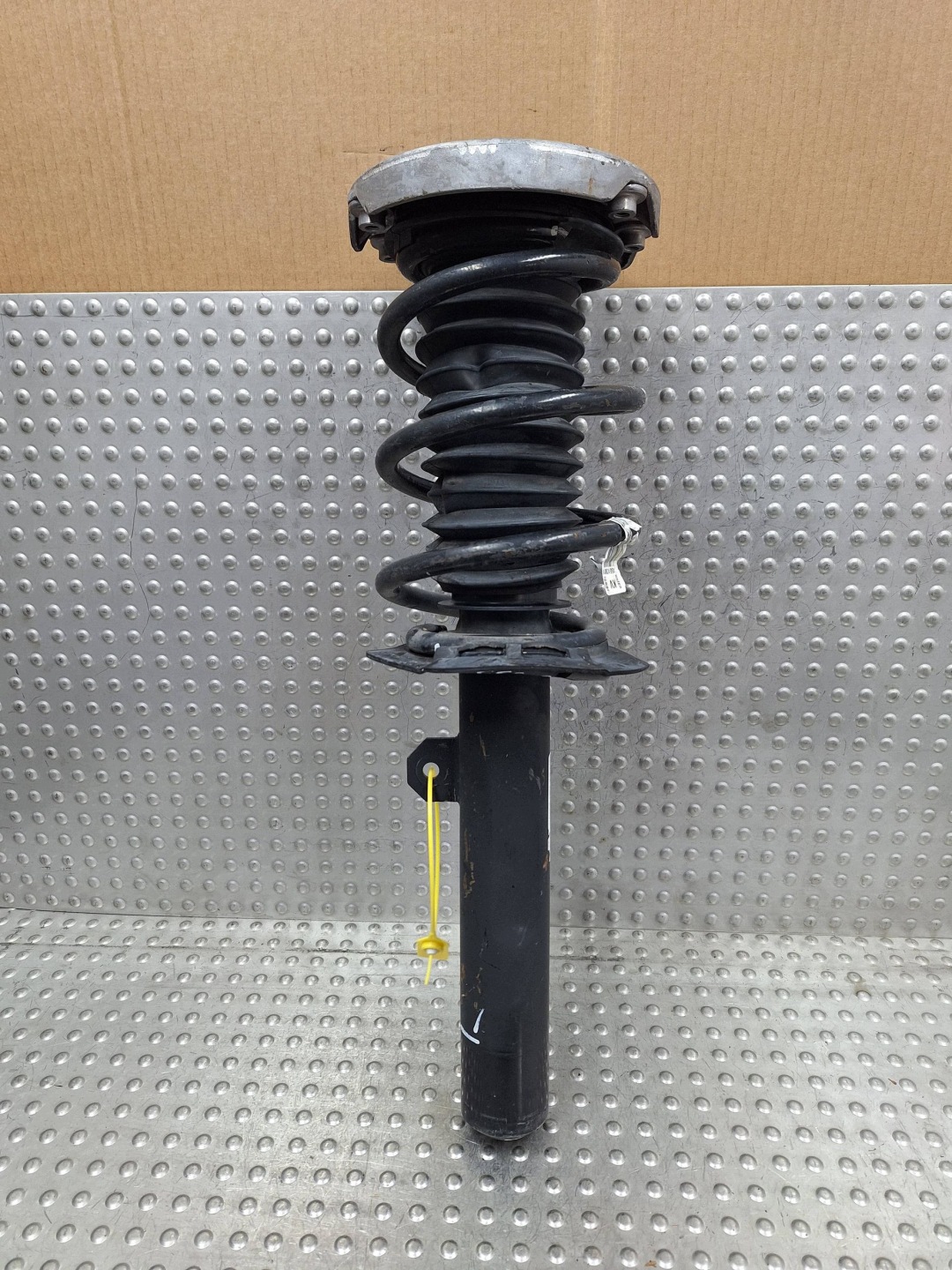 shock absorber right front MINI COUNTRYMAN F60 16- 6867210