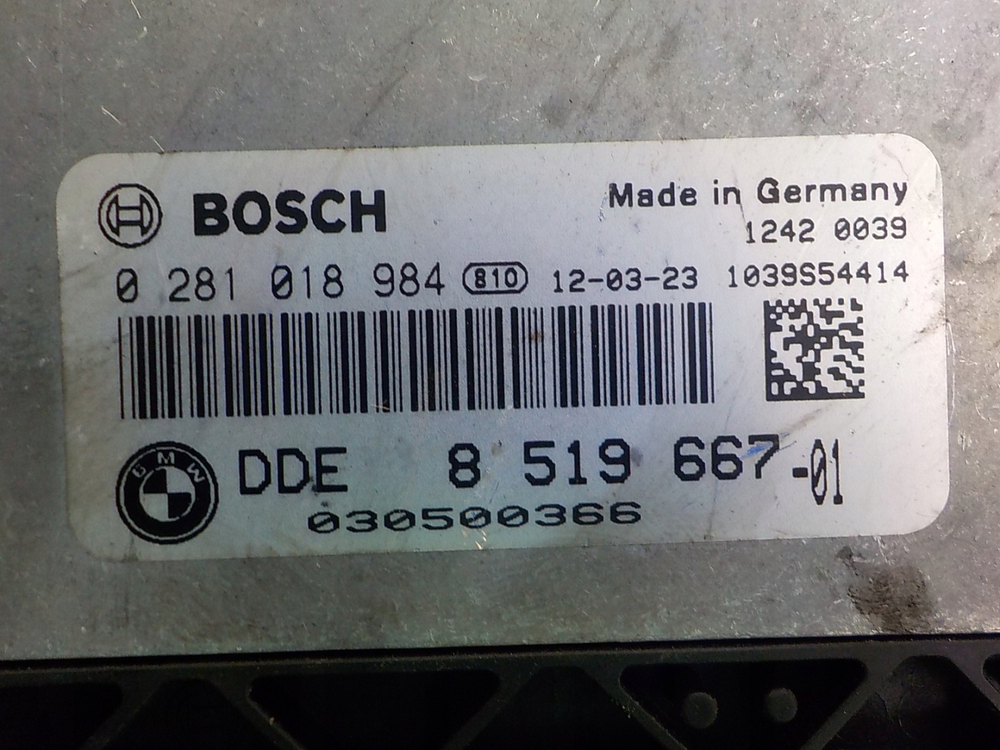BMW computer control unit 0281018984 8519667