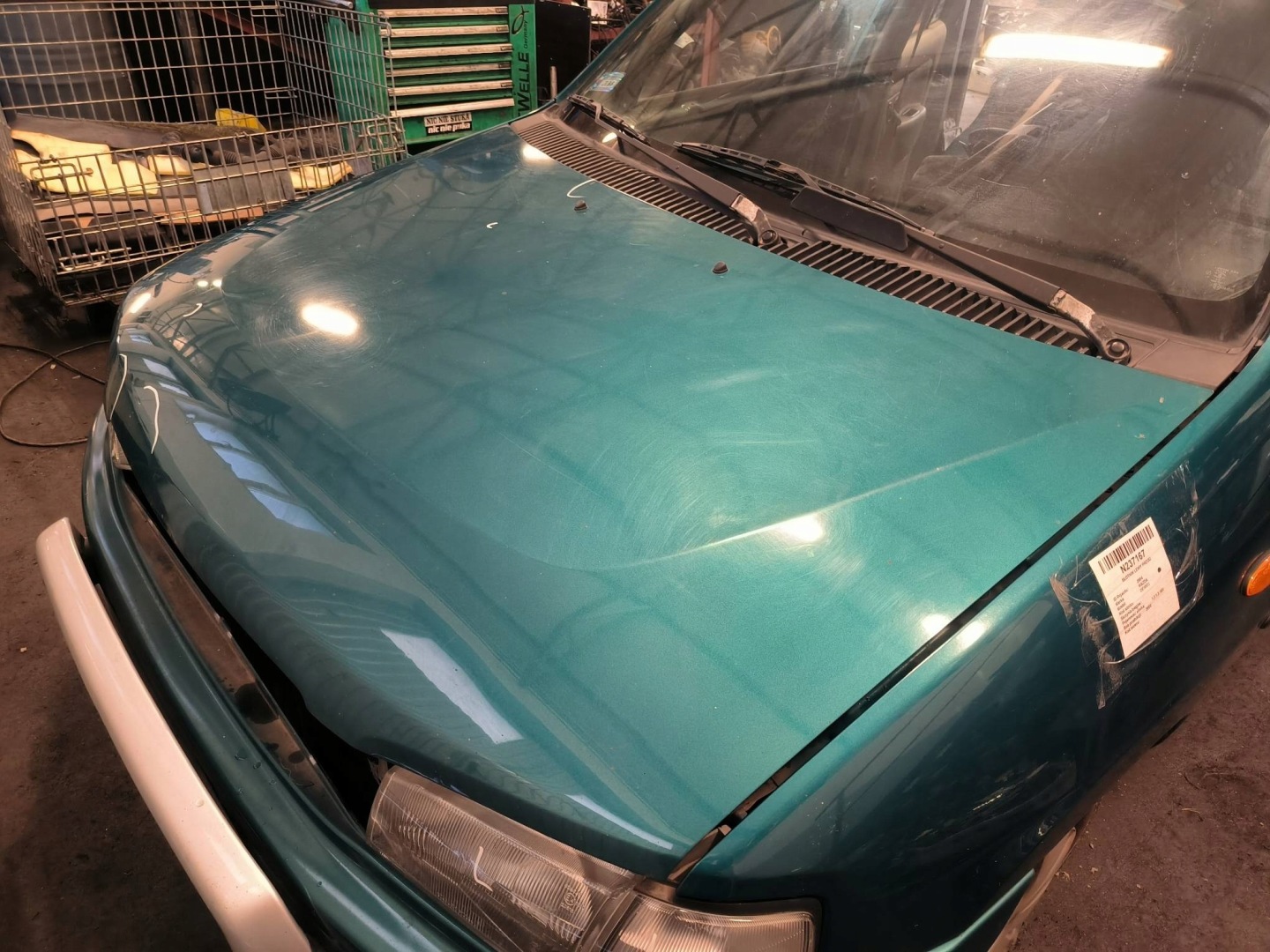Capot Vert MAZDA DEMIO et