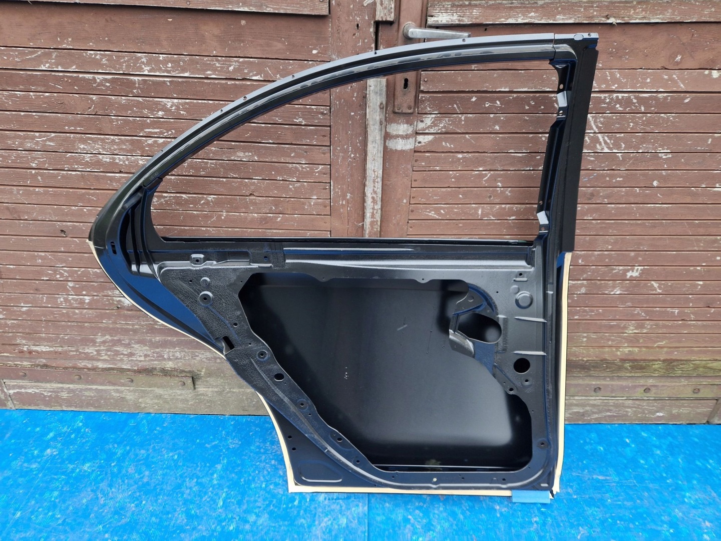 door left rear. MERCEDES S-KLASA W221 2005R->