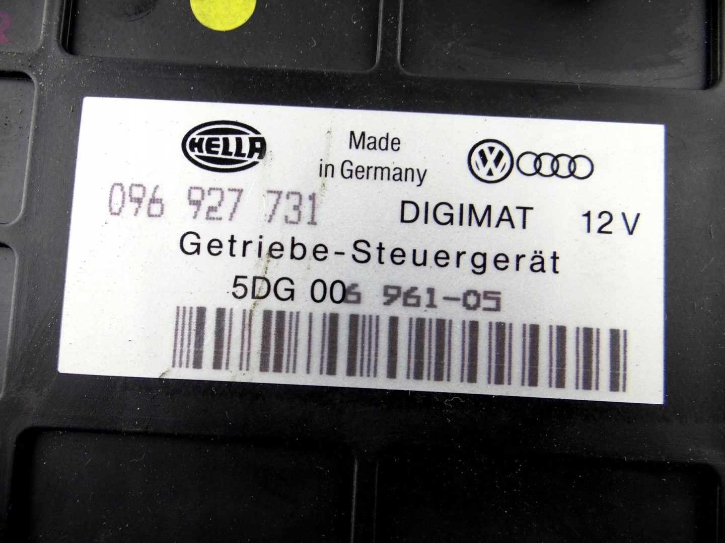 control unit of the engine VOLKSWAGEN GOLF III 096 927 731