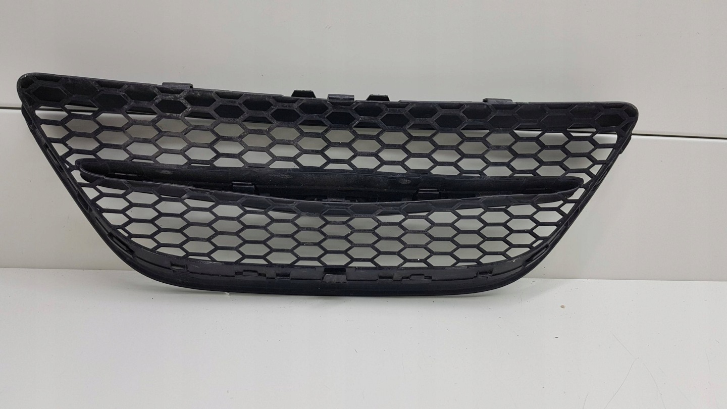 SAAB 9-3 93 2003 - Grill Grill SA01-9301-P24