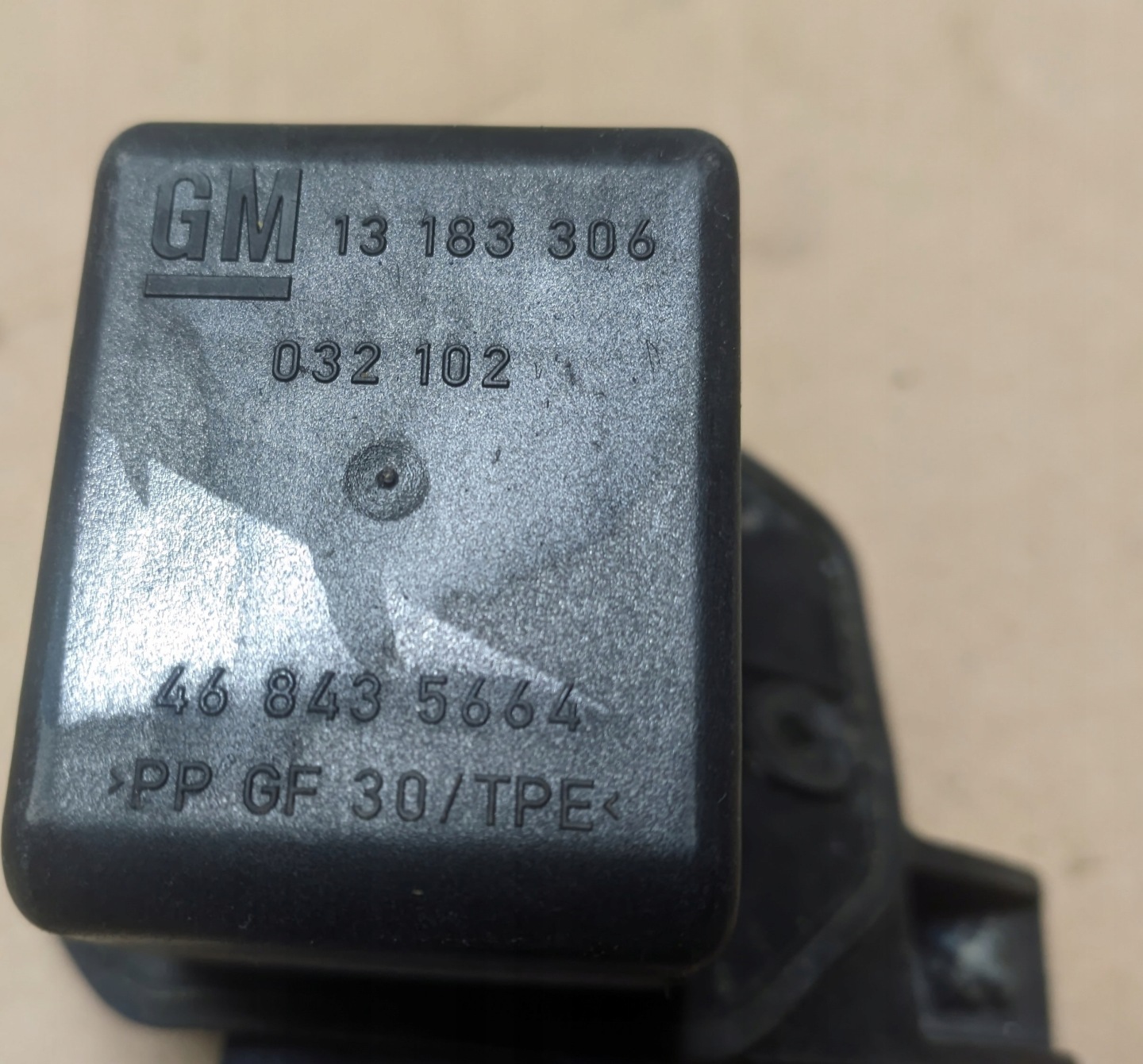 OPEL CORSA D Volet trappe carburant Carburant 13183306
