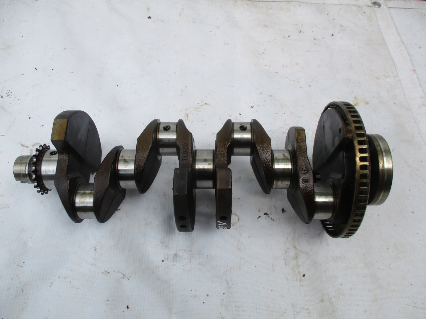 crank VW Golf V A3 1,6 MPI BSE 050105189B