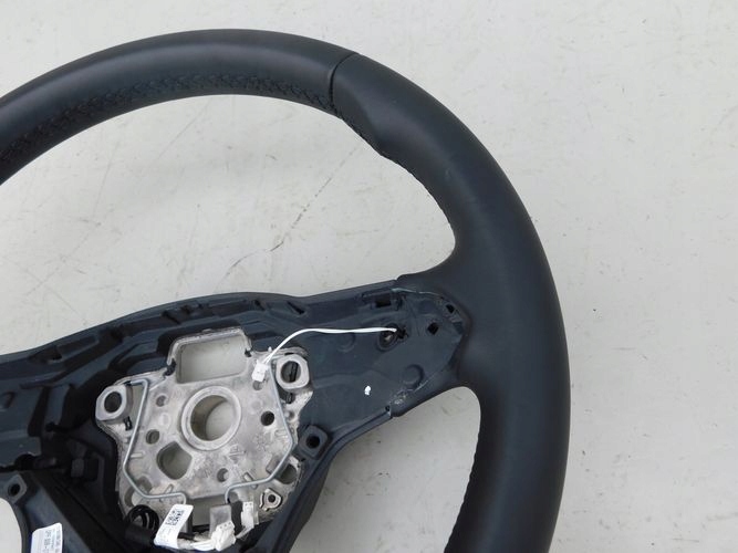 VW GOLF VIII steering wheel,