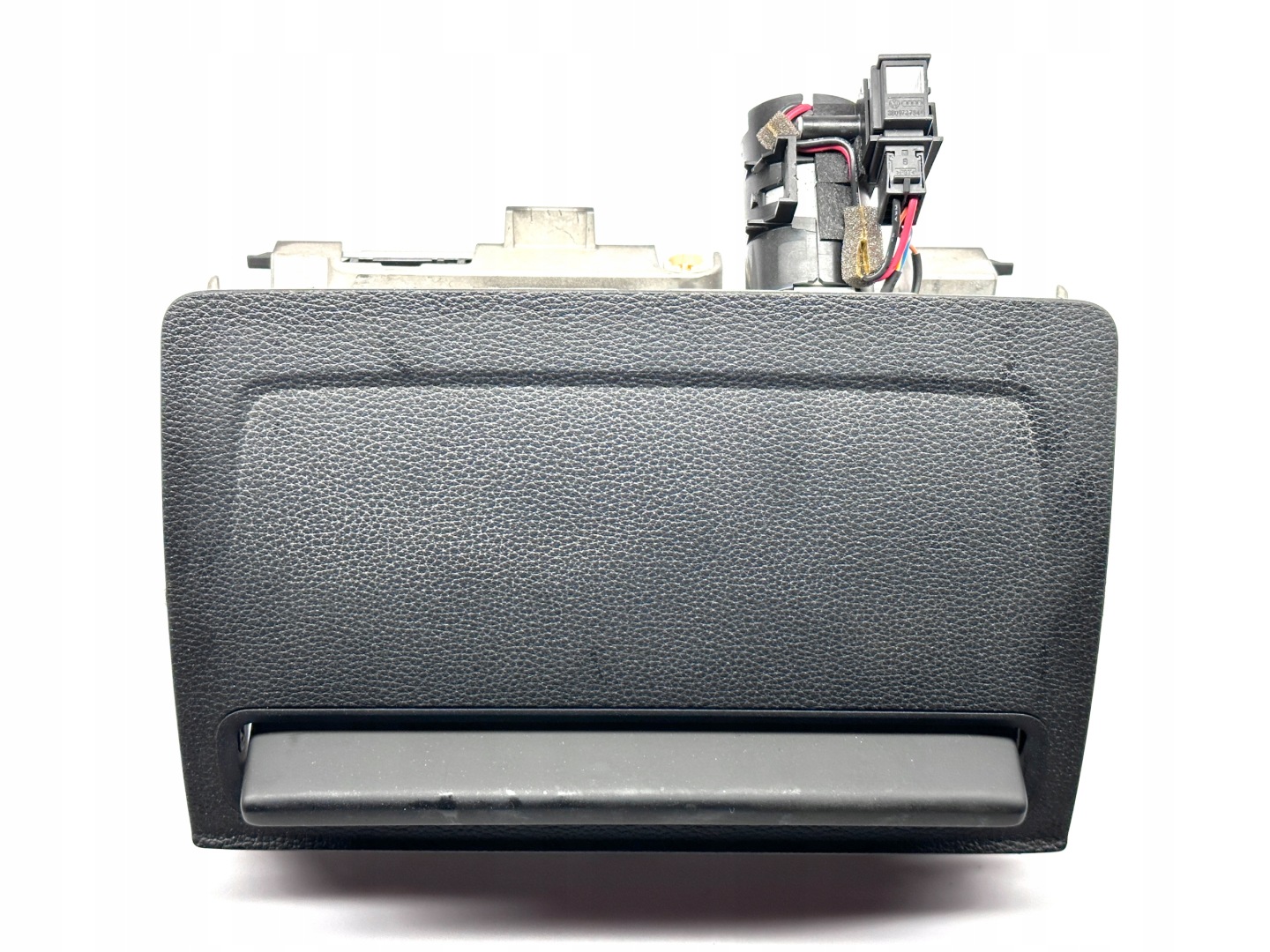 AUDI A3 S3 8V Display RADIO MMI WINDA 8V0857273H
