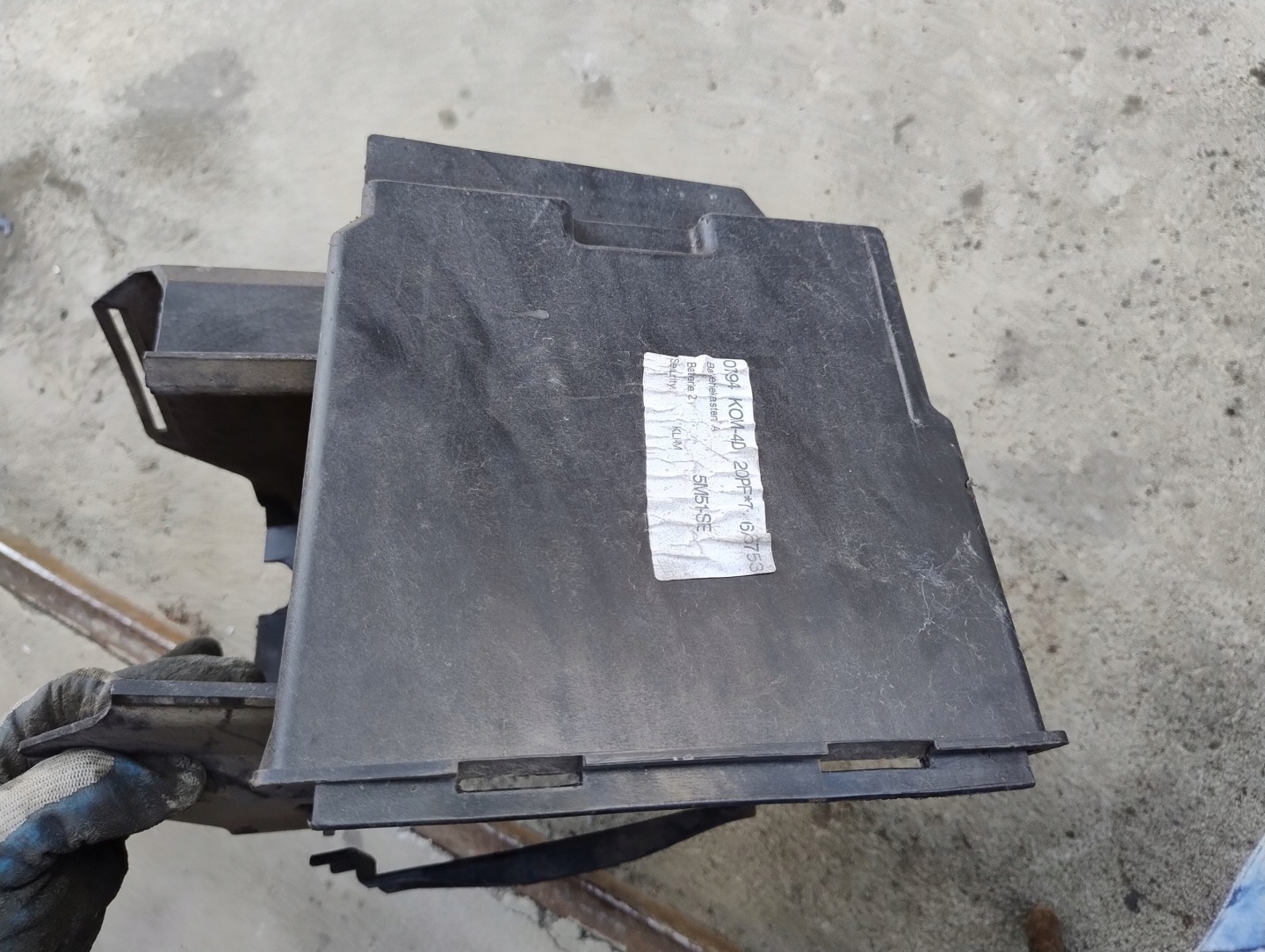 obal akumulátoru Ford C-Max 3M51-10723-A