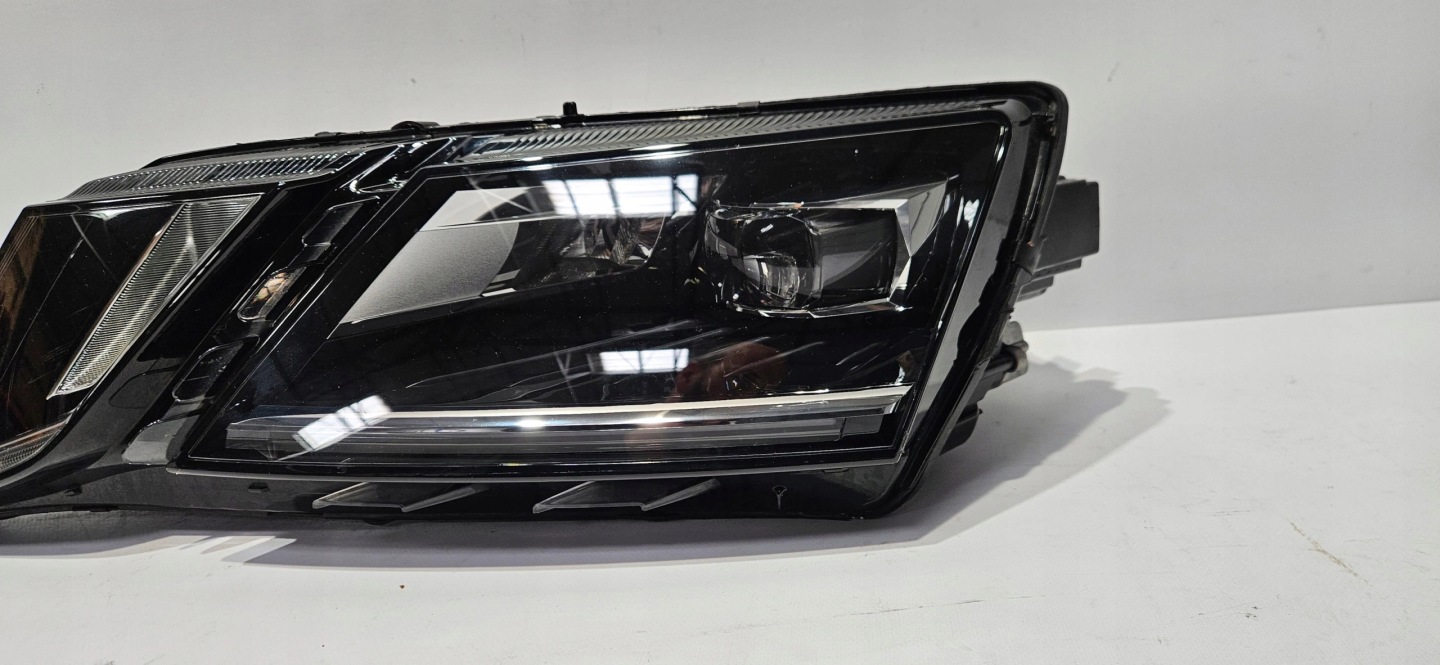 light left front FULL LED SKODA OCTAVIA III LIFT 16- original 5E1941015F