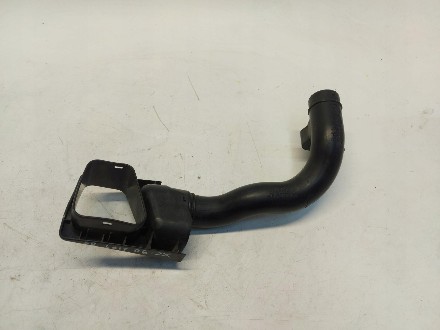 VOLVO XC90 II LIFT pipe air hose 31657797