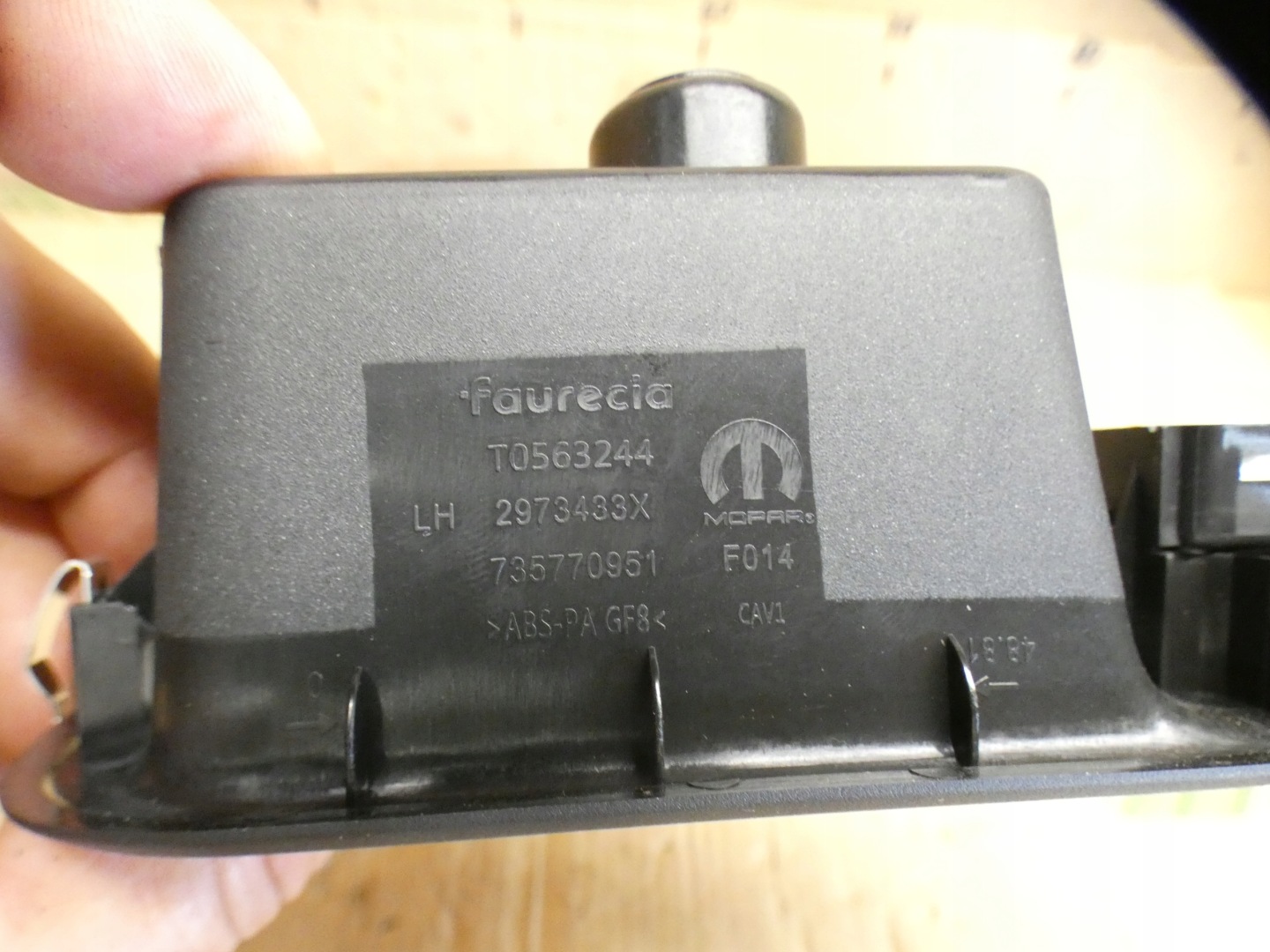 Panel window control switch of mirrors rear. door Jeep Avenger 7357709380