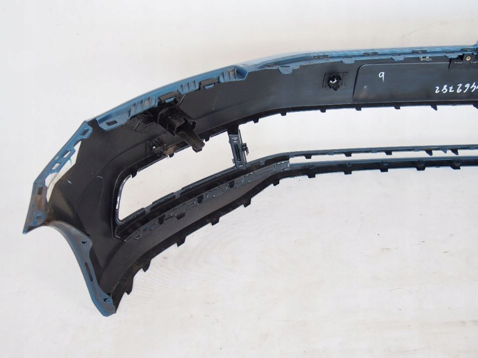 Volkswagen Touran 15r bumper front front VW 2015