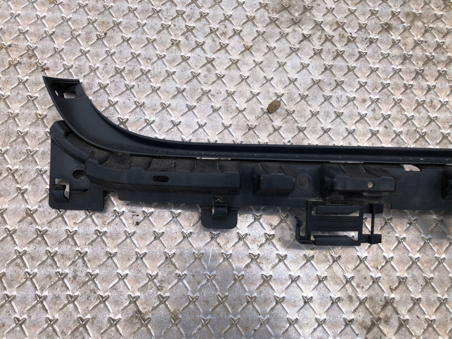 bumper bracket rear part BMW E90 7058522