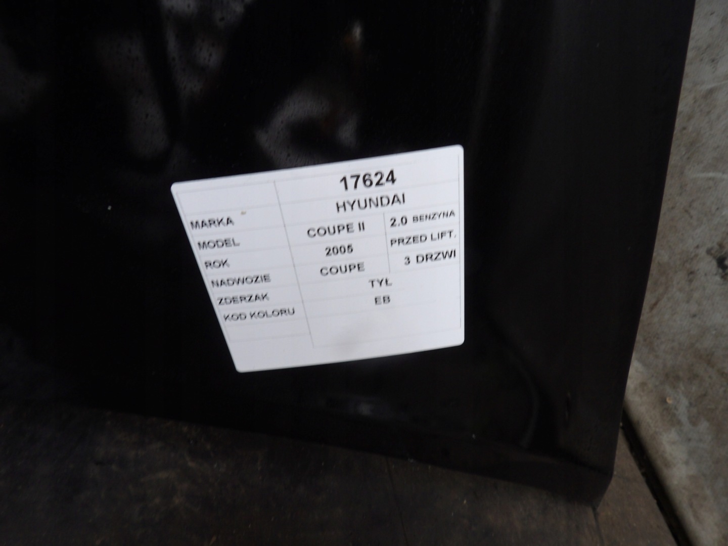 HYUNDAI COUPE II STOSSSTANGE HINTEN LAK. EB