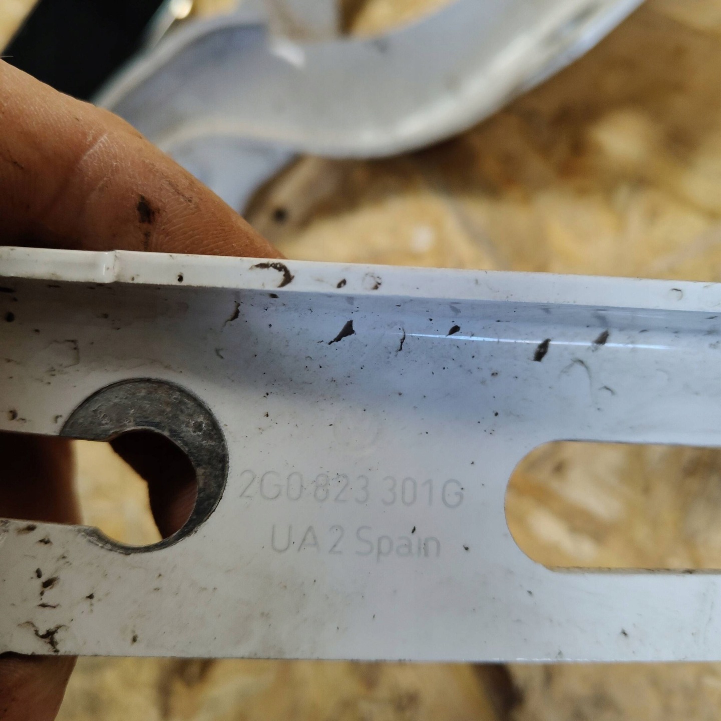 Cerniere cofano Komplet Volkswagen Polo VI 2G0823301G