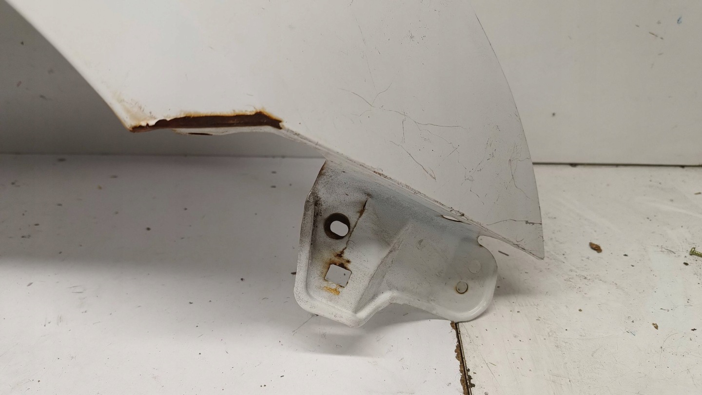 SUZUKI SWIFT MK7 fender right front 2010