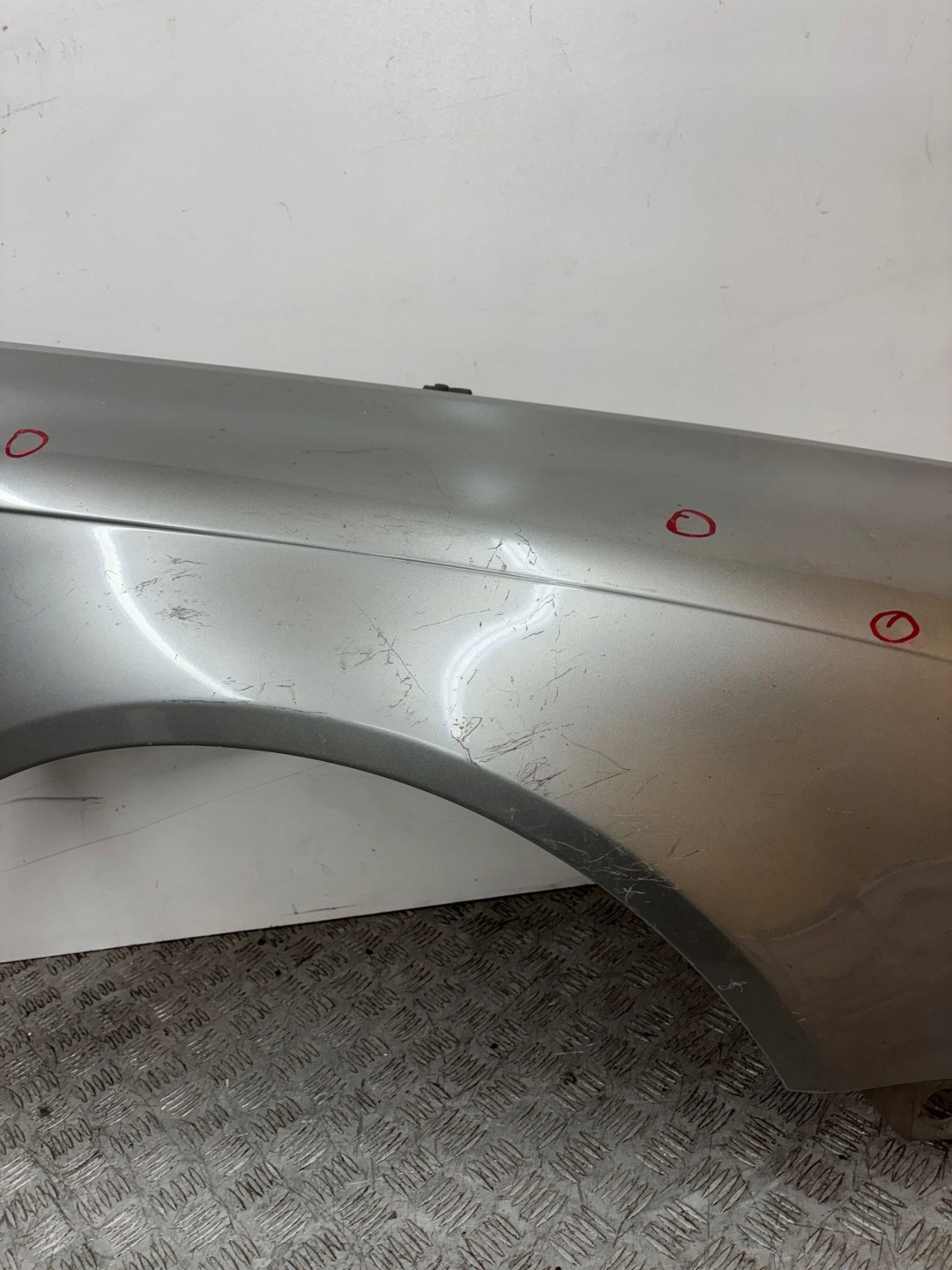 fender front front right AUDI A6 4F 04