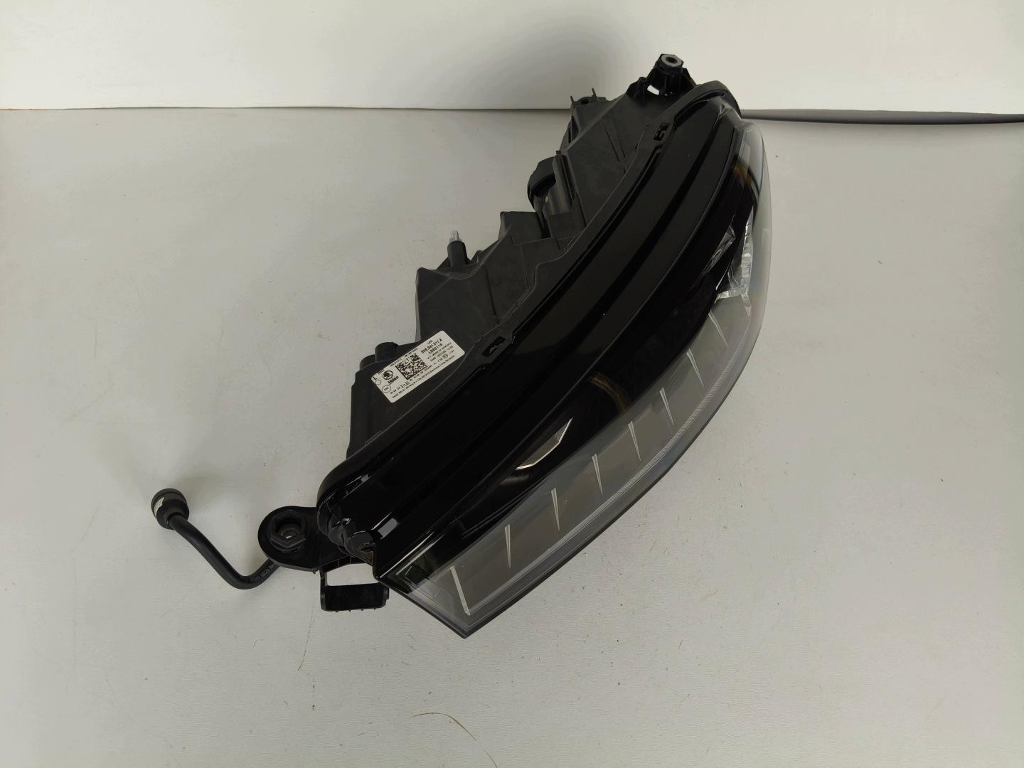 light left REFLEKTOR SKODA FABIA IV 4 6VA 20- FULL LED