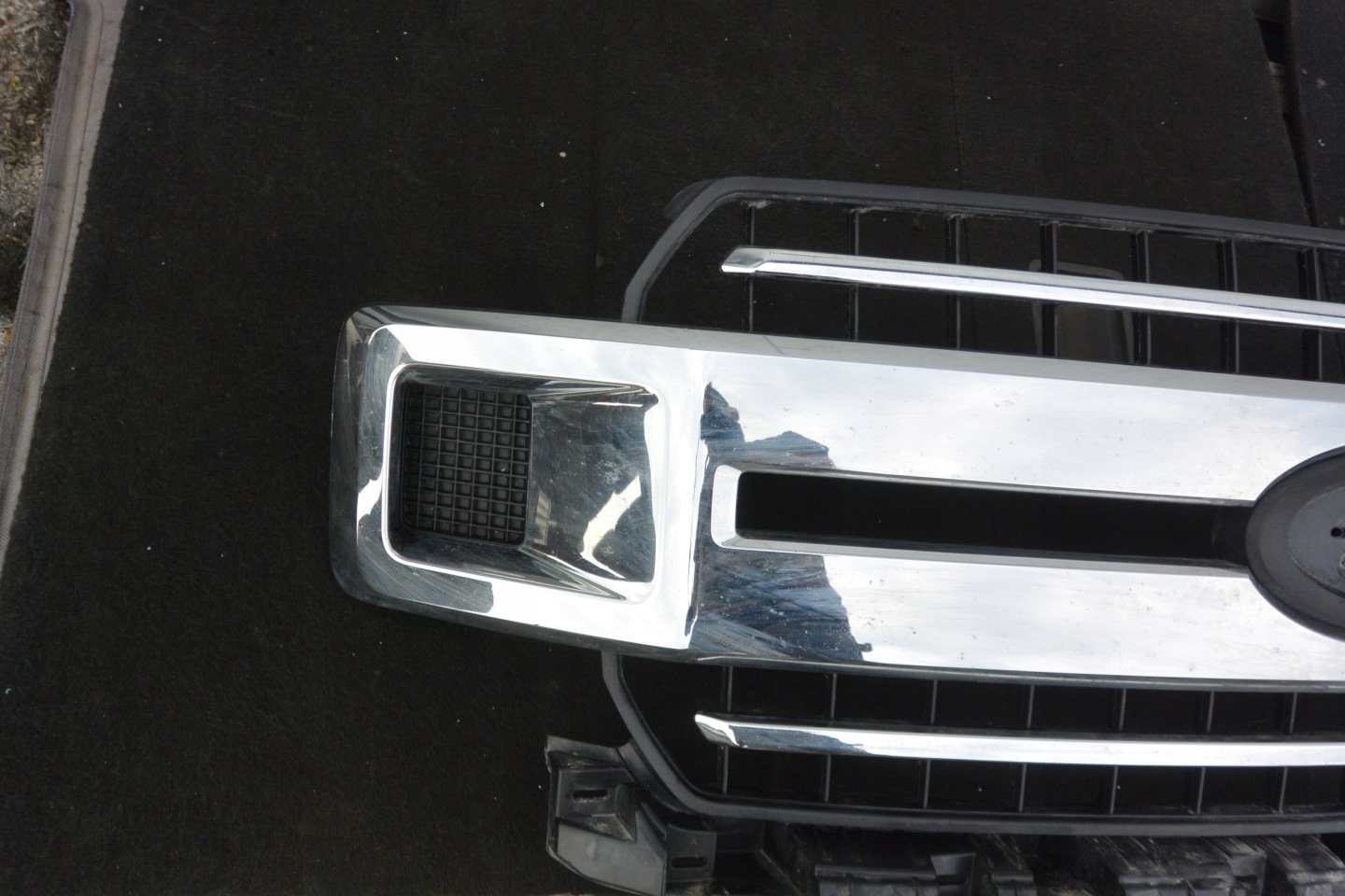 maska nárazníku předek FORD F150 18-20