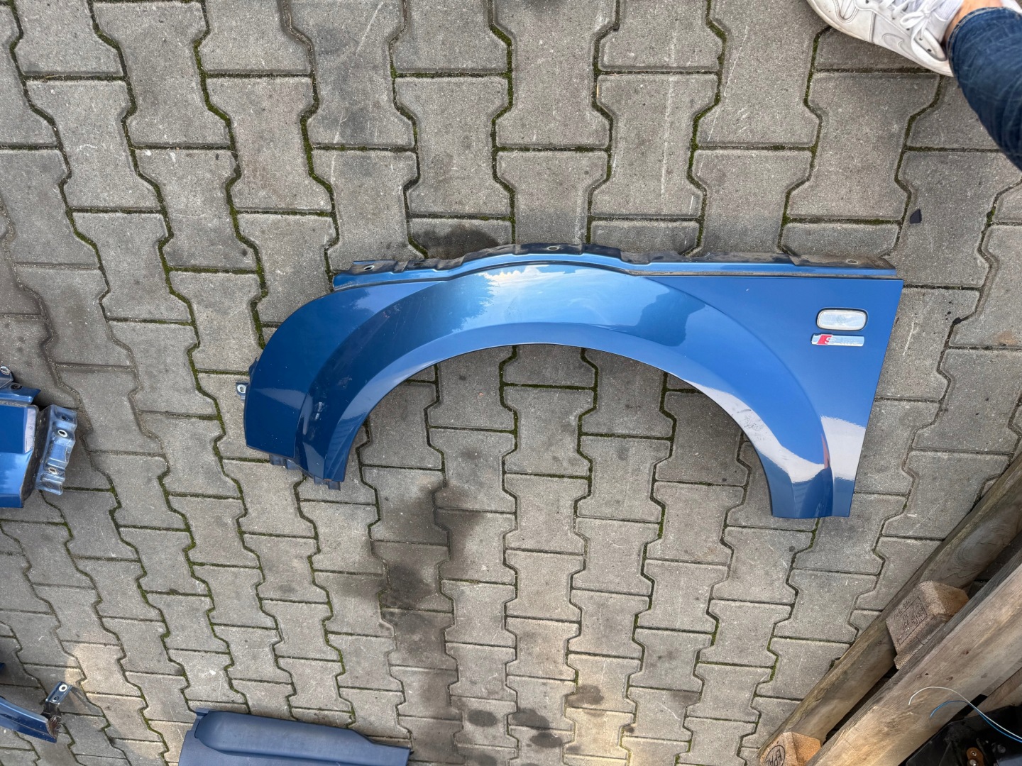fender left front AUDI TT 8N LZ5W original