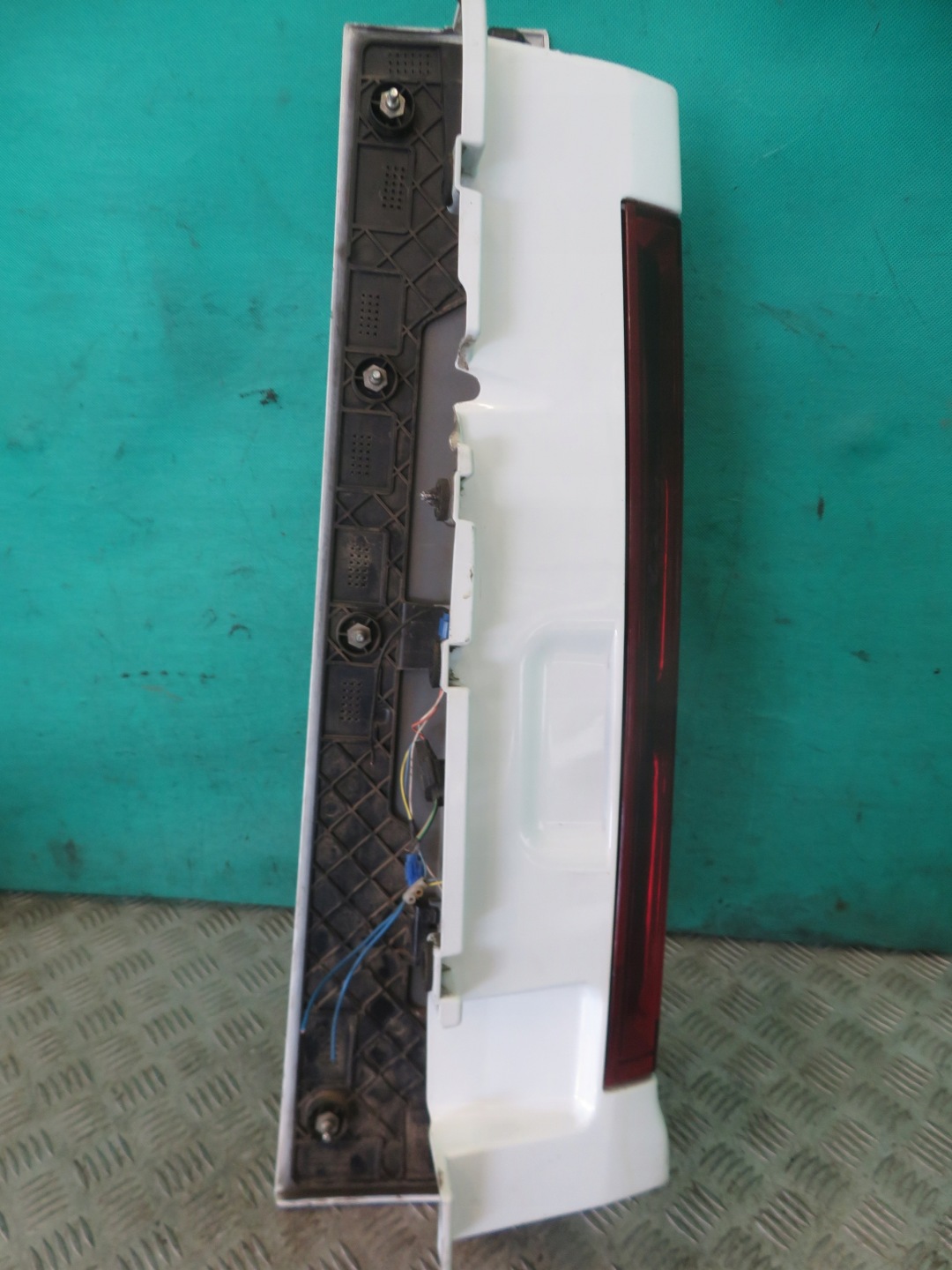 light right rear part OPEL VIVARO RENAULT TRAFIC 17R 265A13908R