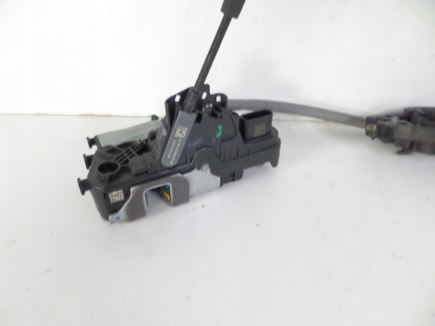 lock door rear part right FORD FOCUS MK4 18