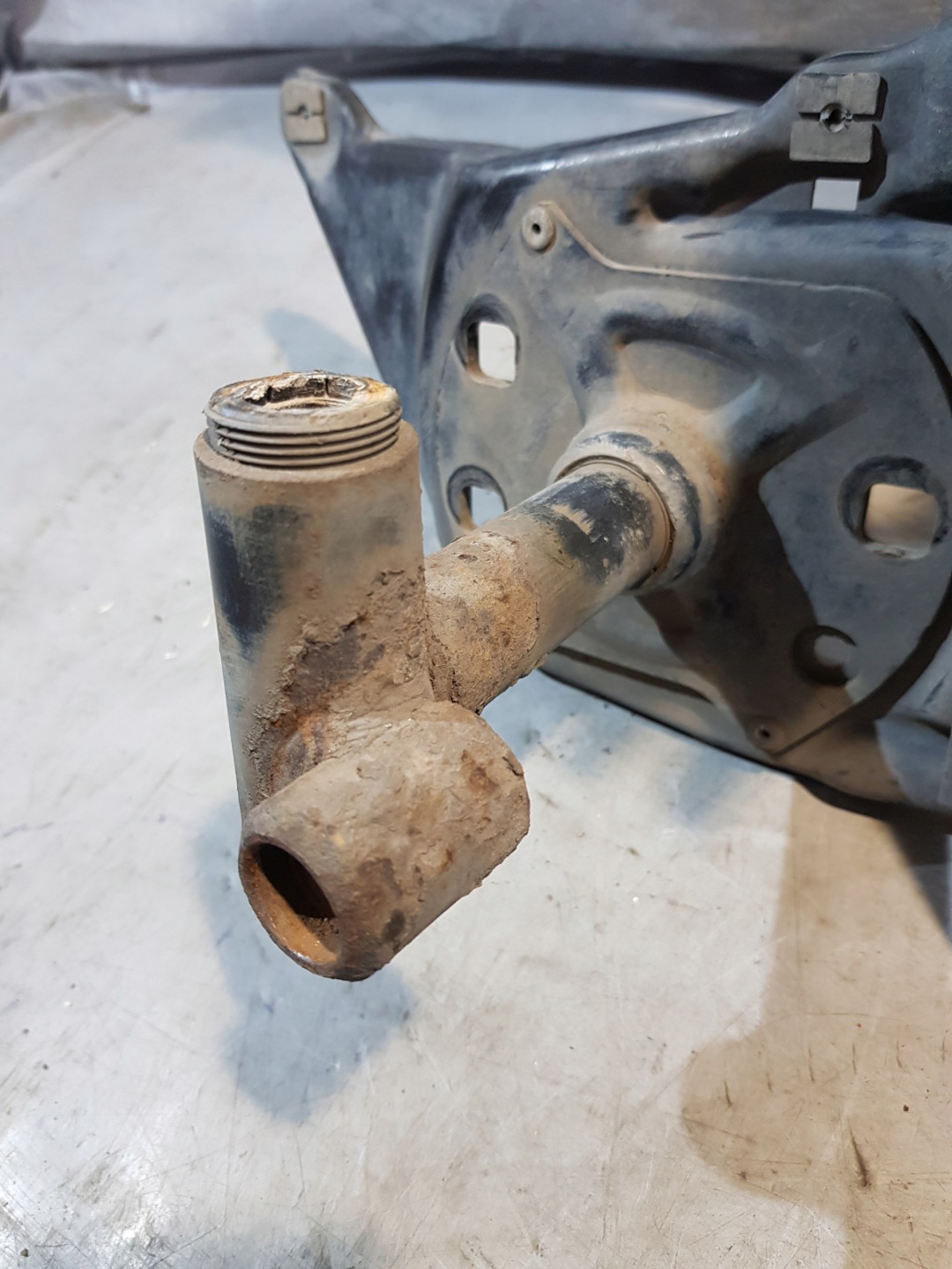 Schlossträger Versteifung BMW E46 320D 8211467