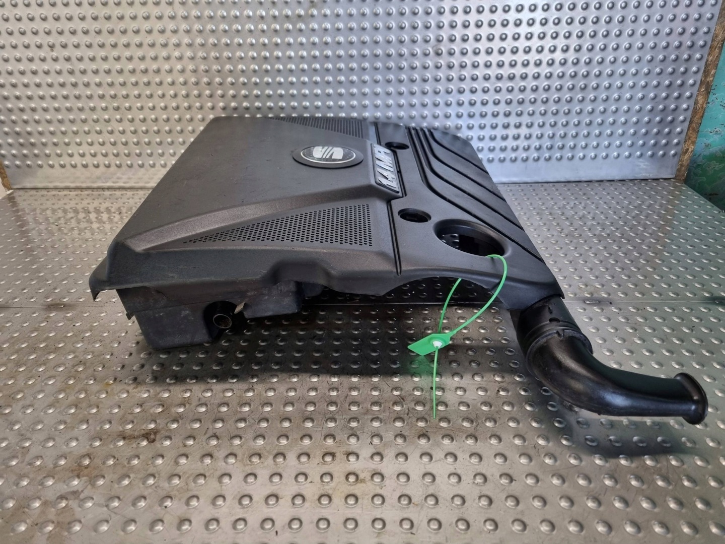 Gehäuse filter luft 030129607BA SEAT IBIZA II 1.4 8V