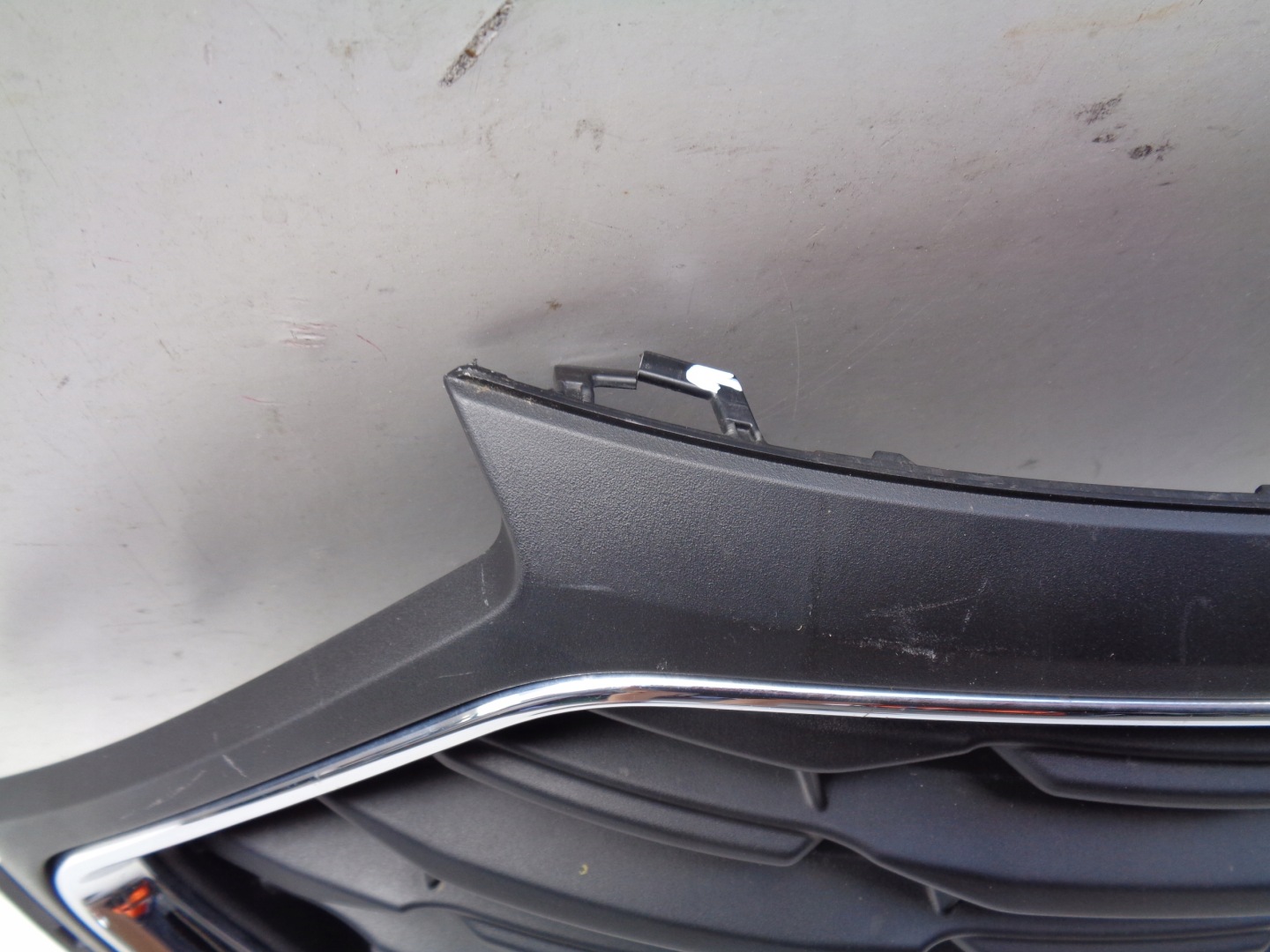 front PREKLADgrill FORD TRANSIT CONNECT III 22