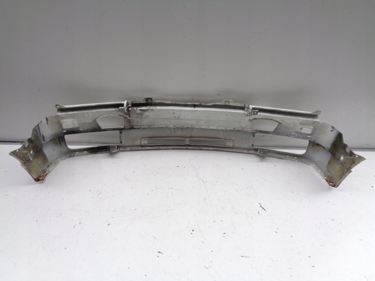 bar, wall front BMW 3 E30