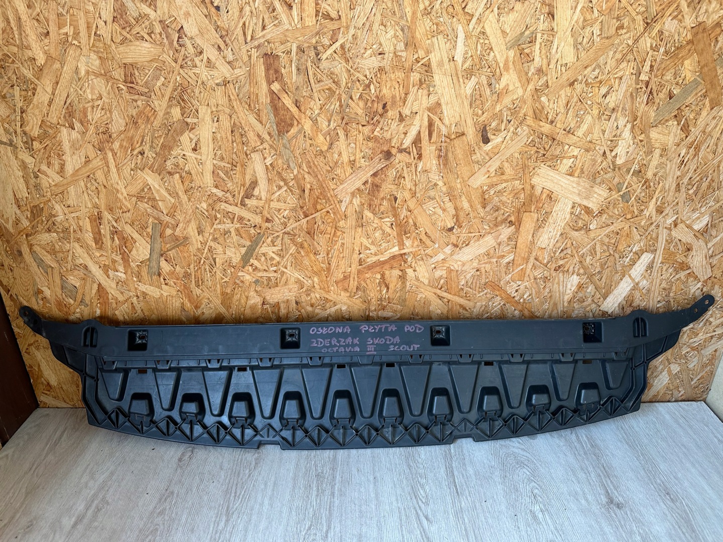 Blende Abdeckung abdeckung unter Stoßstange SKODA OCTAVIA III 5E0