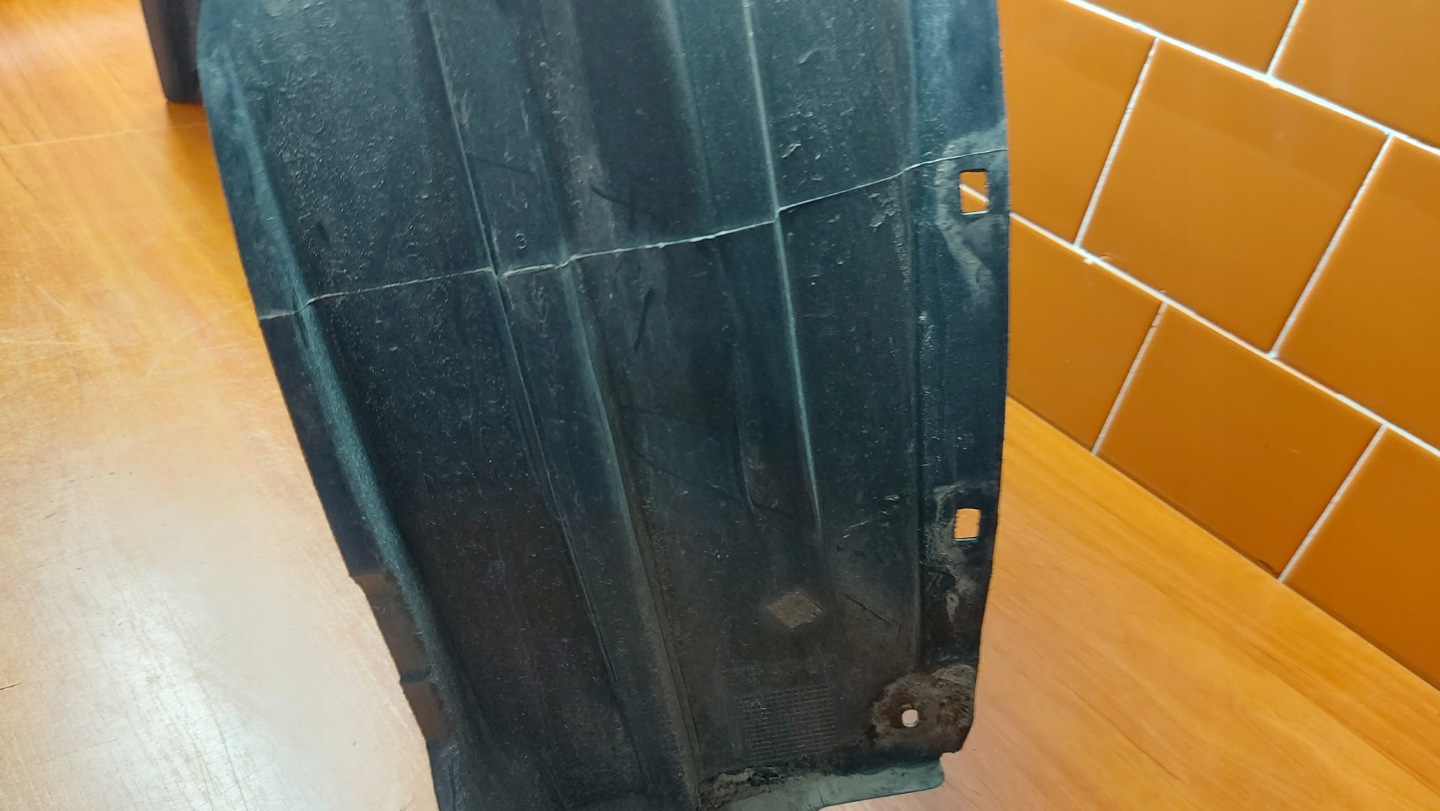 mudguard right right front front TOYOTA YARIS IV 20